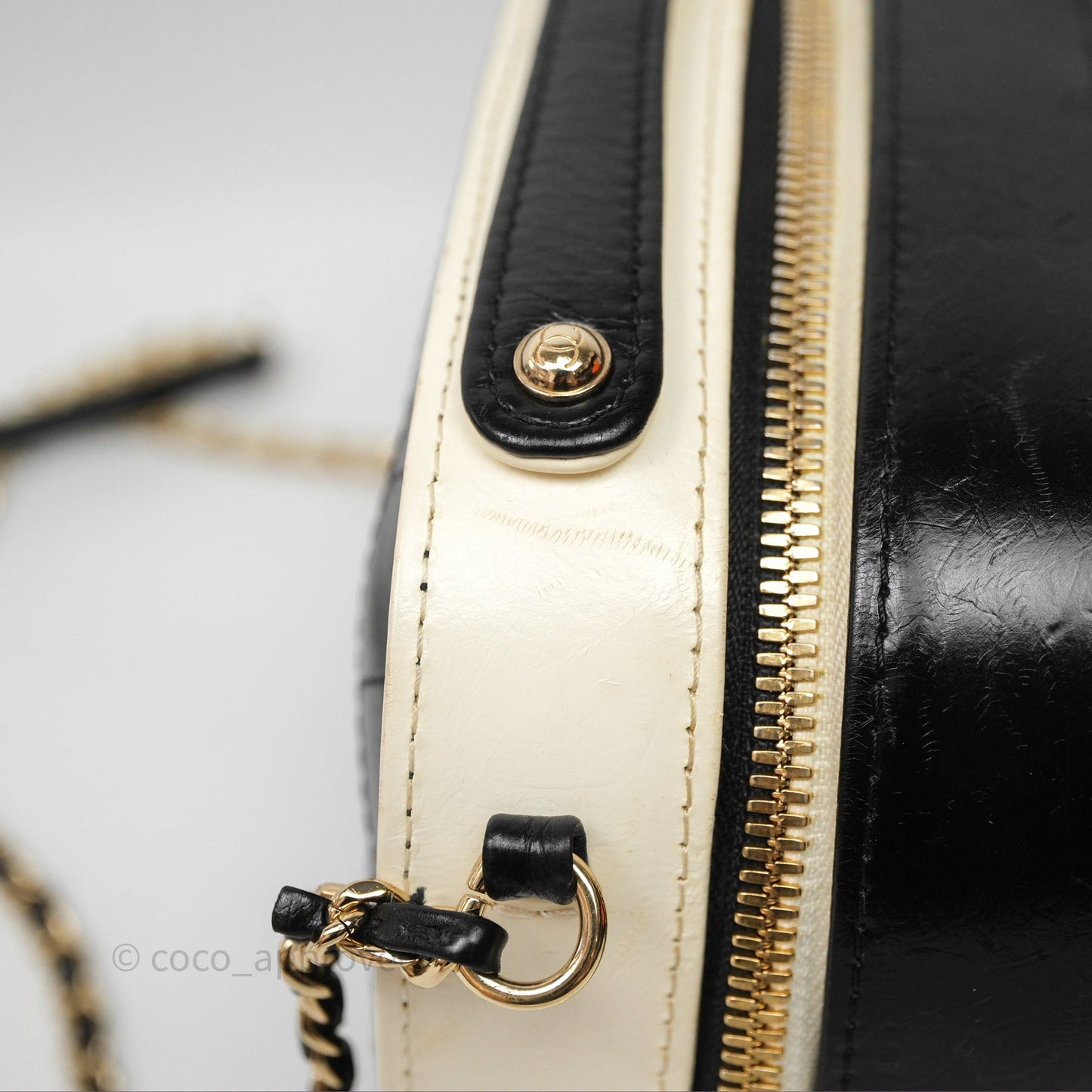 Chanel Quilted Stitched Vanity Case Bag Black/Ivory Calfskin Gold Hardware