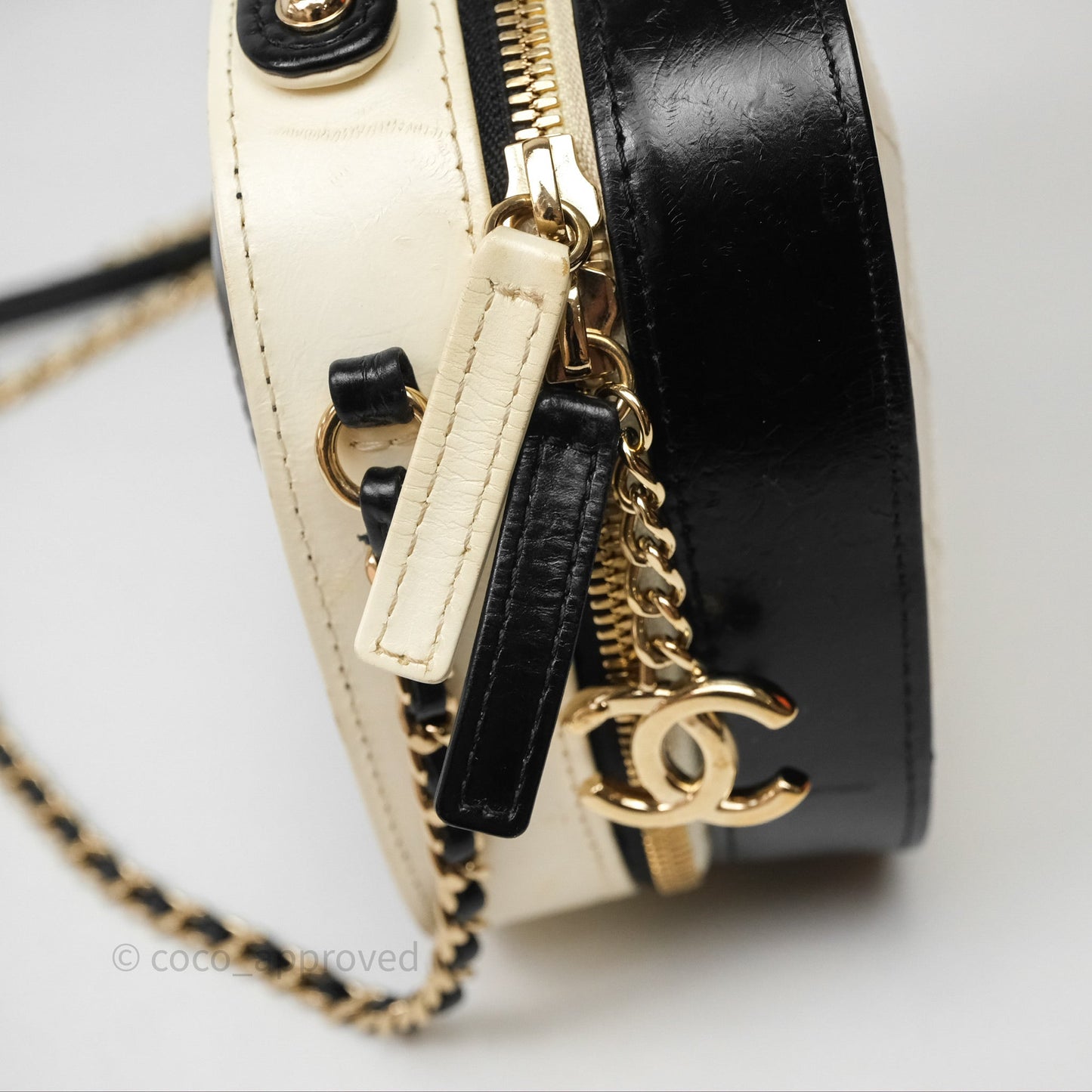Chanel Quilted Stitched Vanity Case Bag Black/Ivory Calfskin Gold Hardware