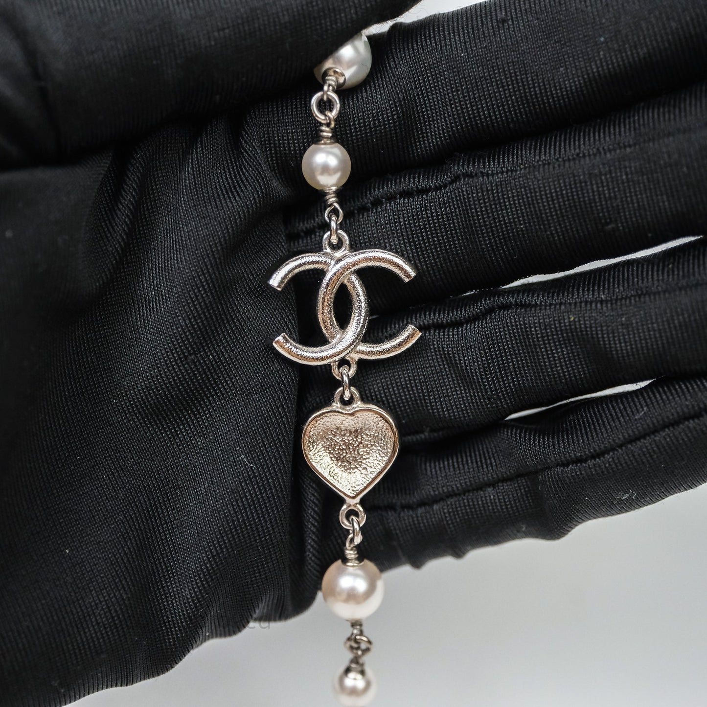 Chanel CC Crystal Heart Pearl Necklace Sliver Tone 23B
