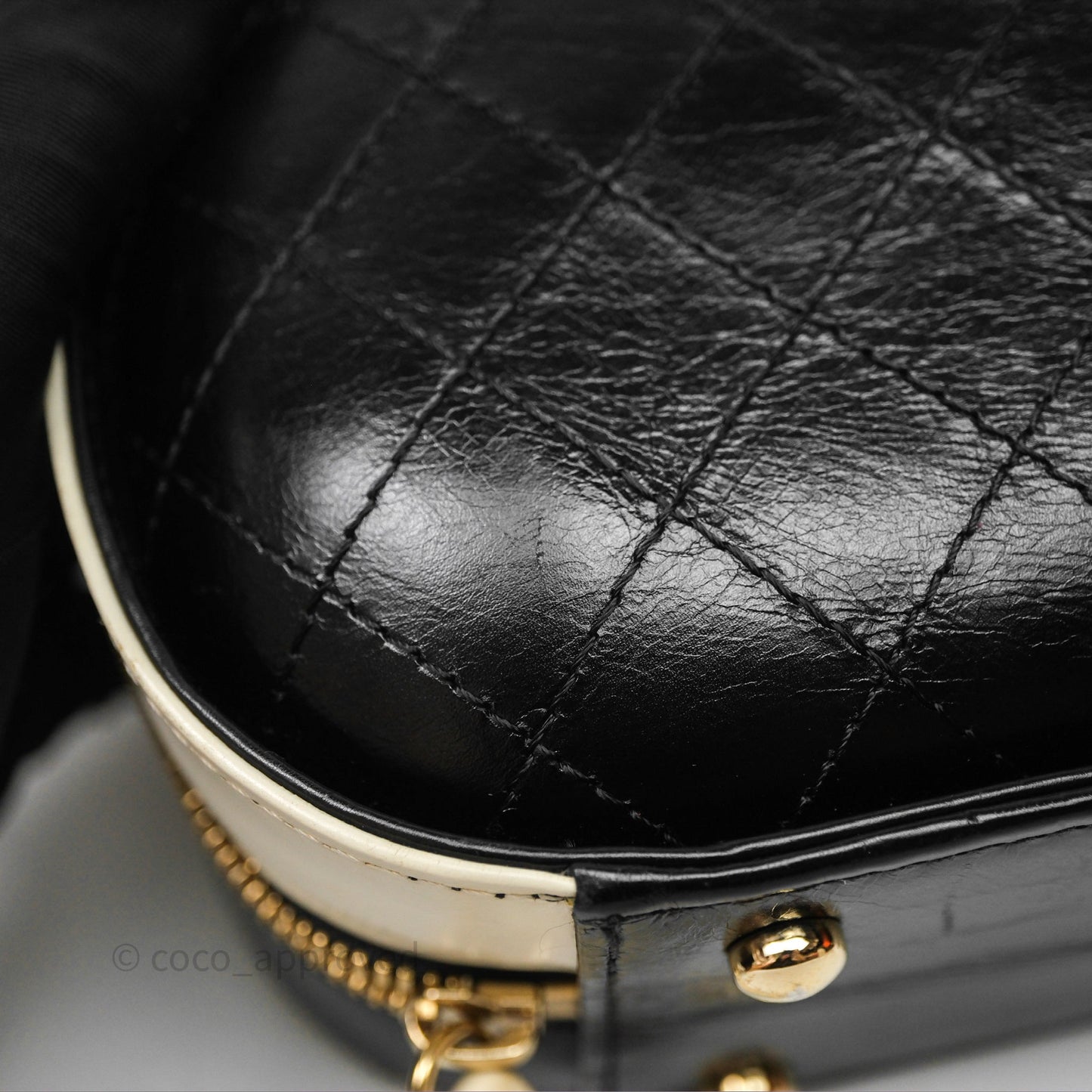 Chanel Quilted Stitched Vanity Case Bag Black/Ivory Calfskin Gold Hardware