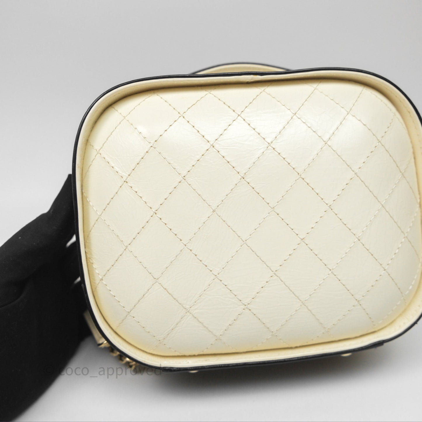 Chanel Quilted Stitched Vanity Case Bag Black/Ivory Calfskin Gold Hardware