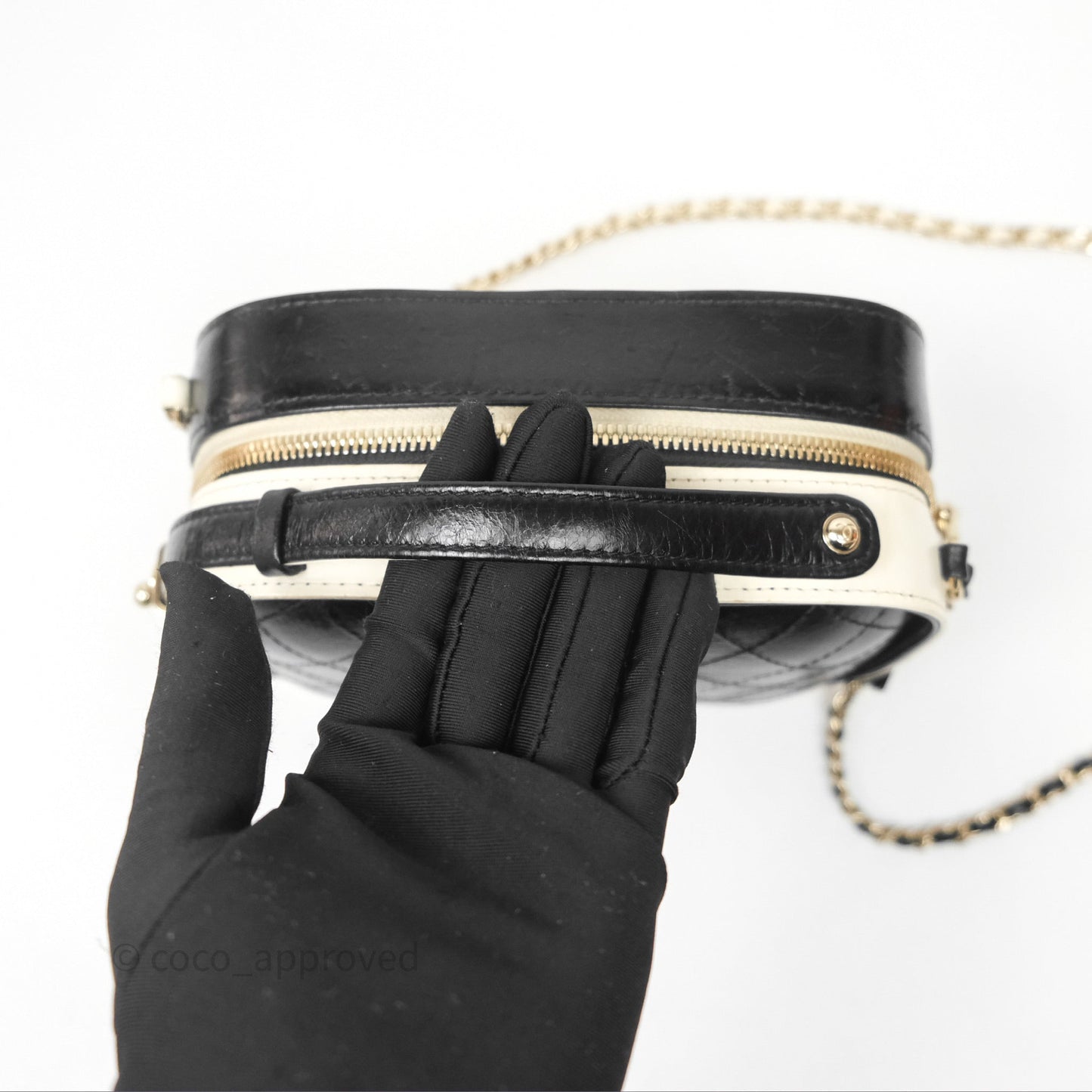Chanel Quilted Stitched Vanity Case Bag Black/Ivory Calfskin Gold Hardware