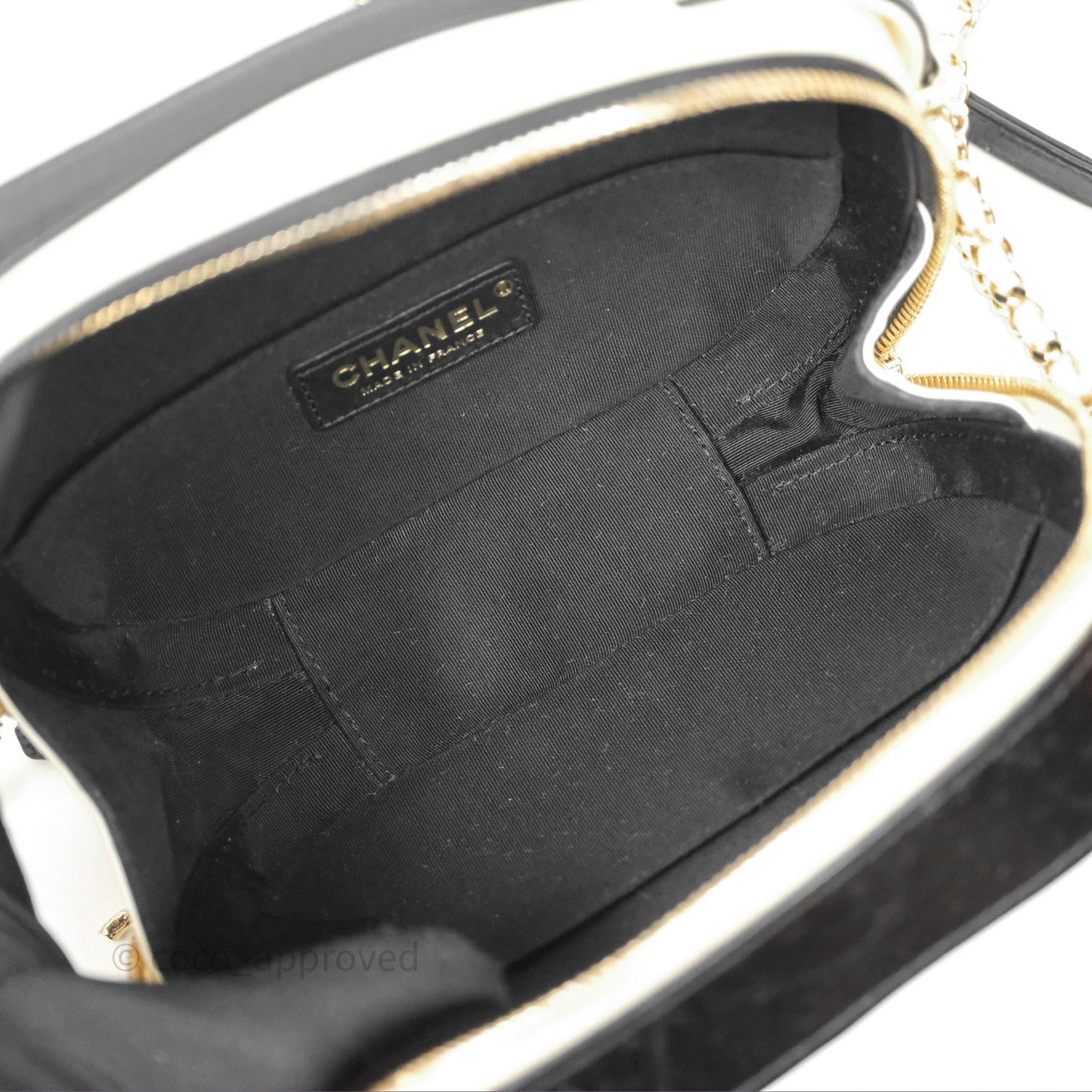 Chanel Quilted Stitched Vanity Case Bag Black/Ivory Calfskin Gold Hardware