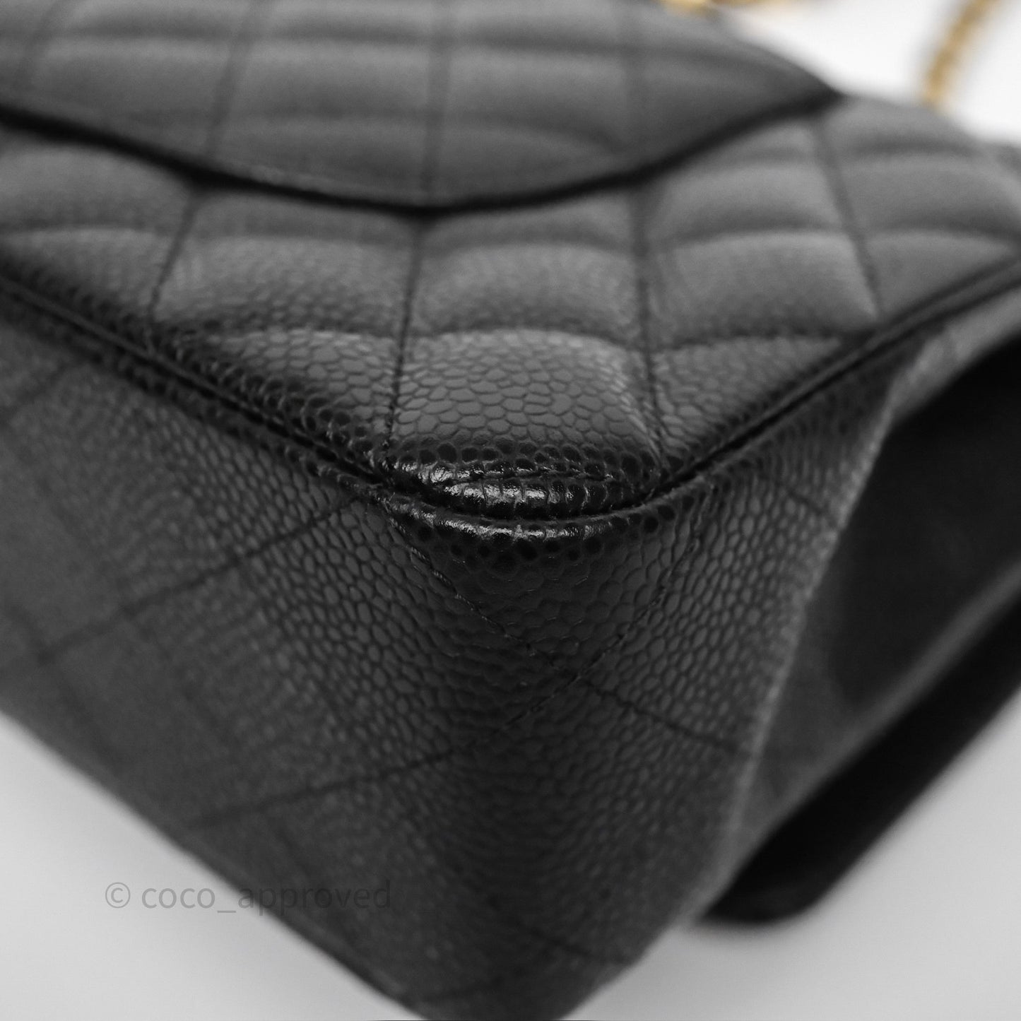Chanel Classic M/L Medium Flap Quilted Black Caviar Gold Hardware
