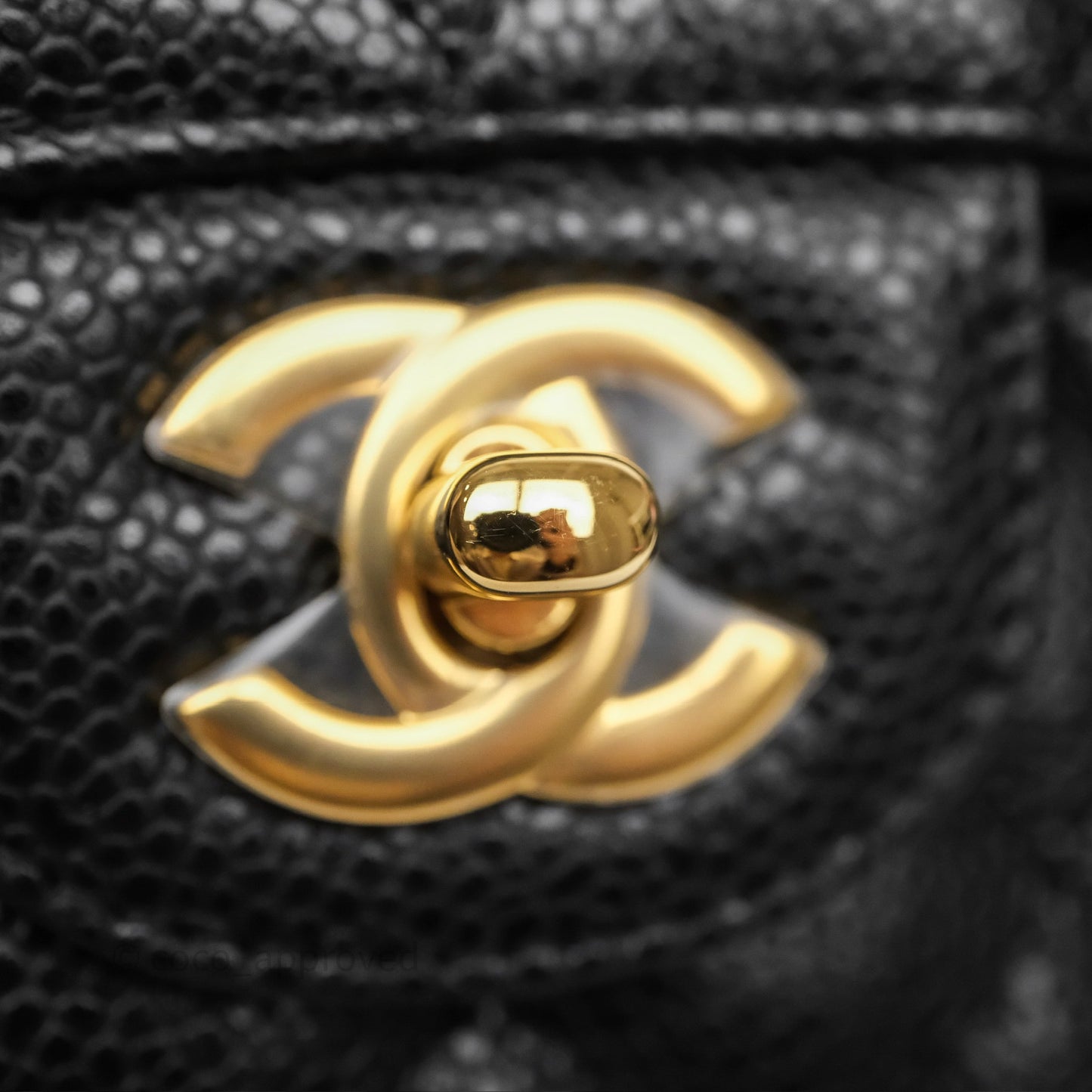 Chanel Classic M/L Medium Flap Quilted Black Caviar Gold Hardware