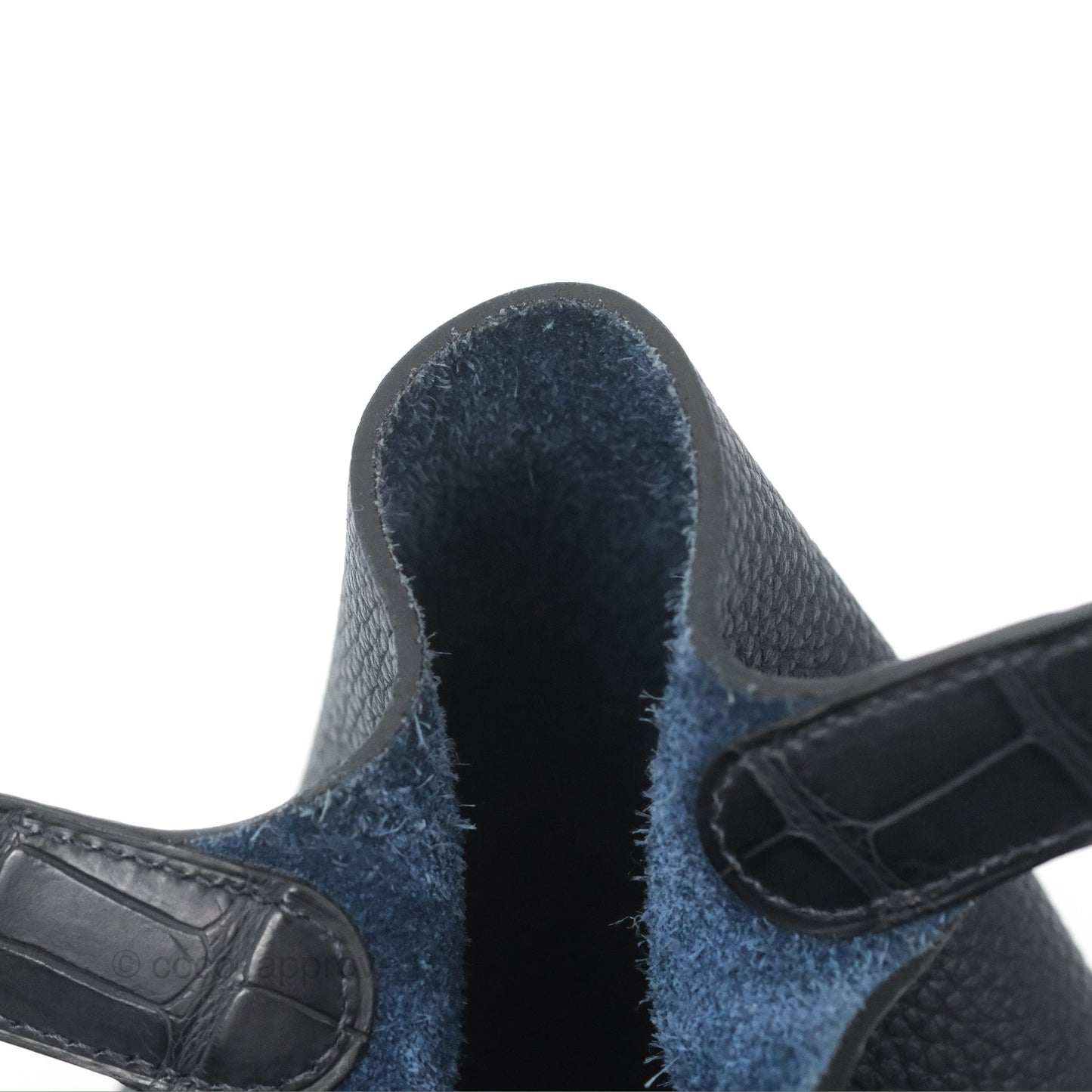 Hermès Picotin Lock 18  Touch Croc Handle Bleu Nuit 2Z Clemence Gold Hardware