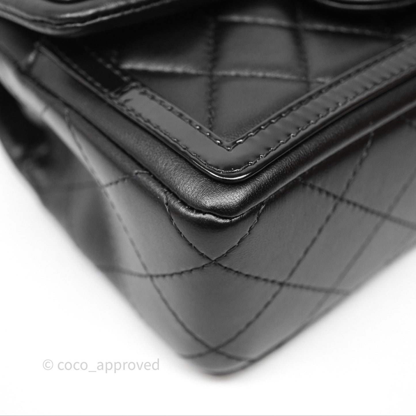 Chanel Mini Flap Bag Black Lambskin/Patent Gold Hardware