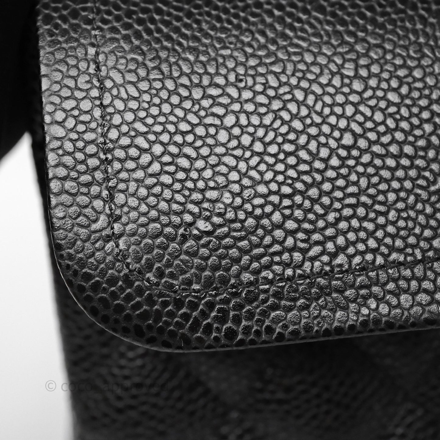 Chanel Classic M/L Medium Flap Quilted Black Caviar Gold Hardware