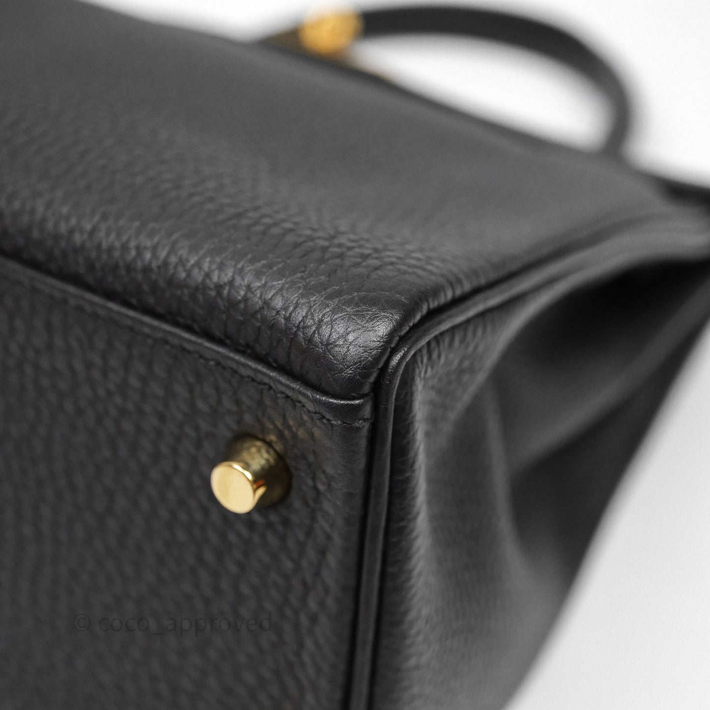 Hermès Retourne Kelly 28 Black Noir 89 Togo Gold Hardware