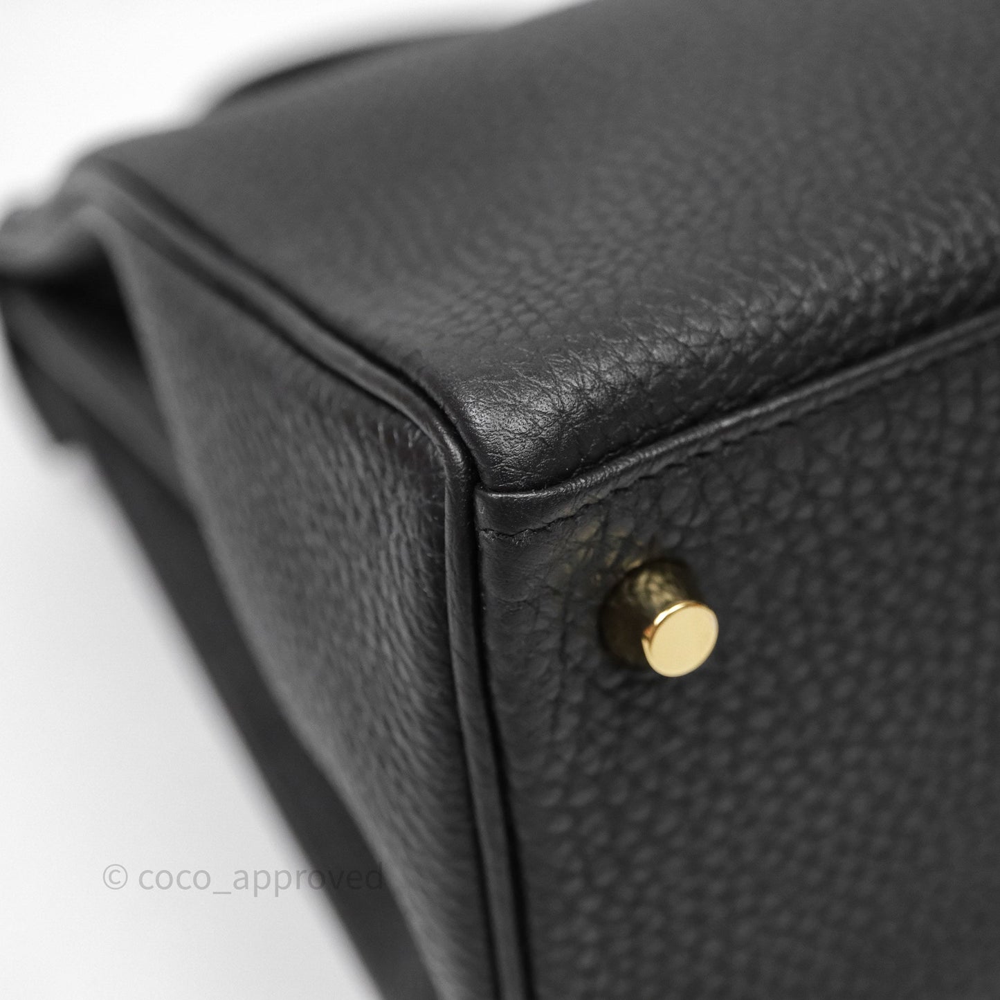 Hermès Retourne Kelly 28 Black Noir 89 Togo Gold Hardware