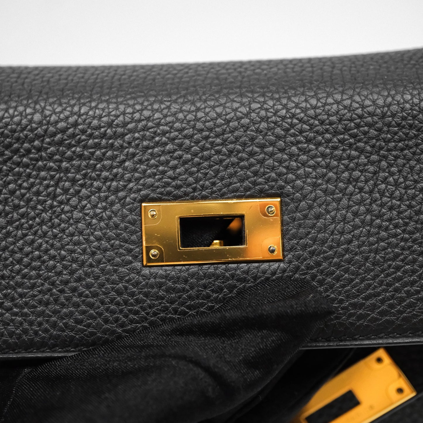 Hermès Retourne Kelly 28 Black Noir 89 Togo Gold Hardware