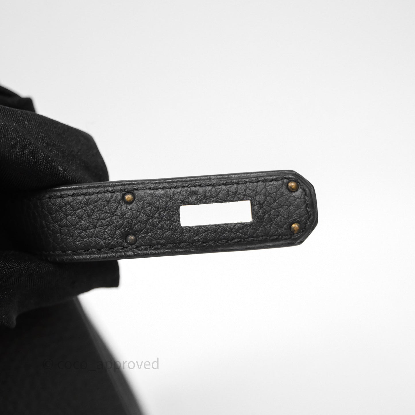 Hermès Retourne Kelly 28 Black Noir 89 Togo Gold Hardware