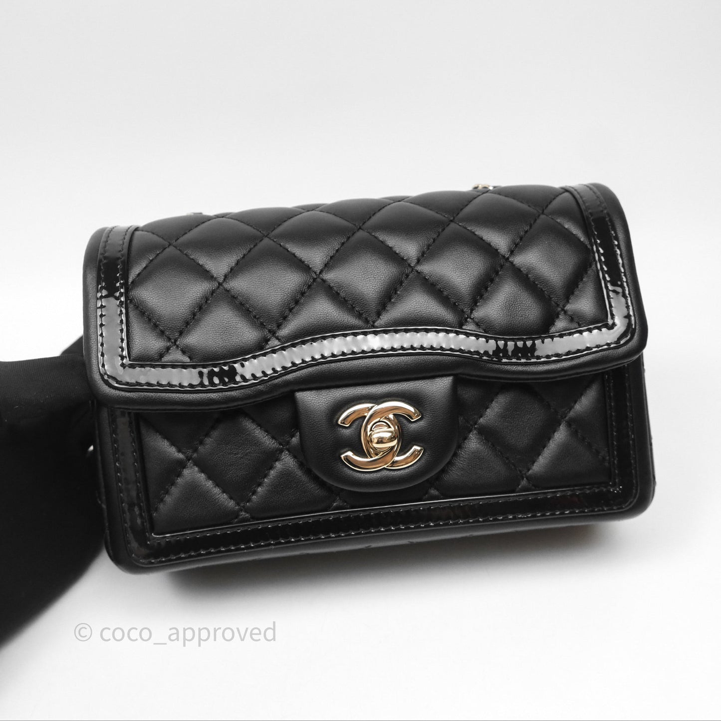 Chanel Mini Flap Bag Black Lambskin/Patent Gold Hardware