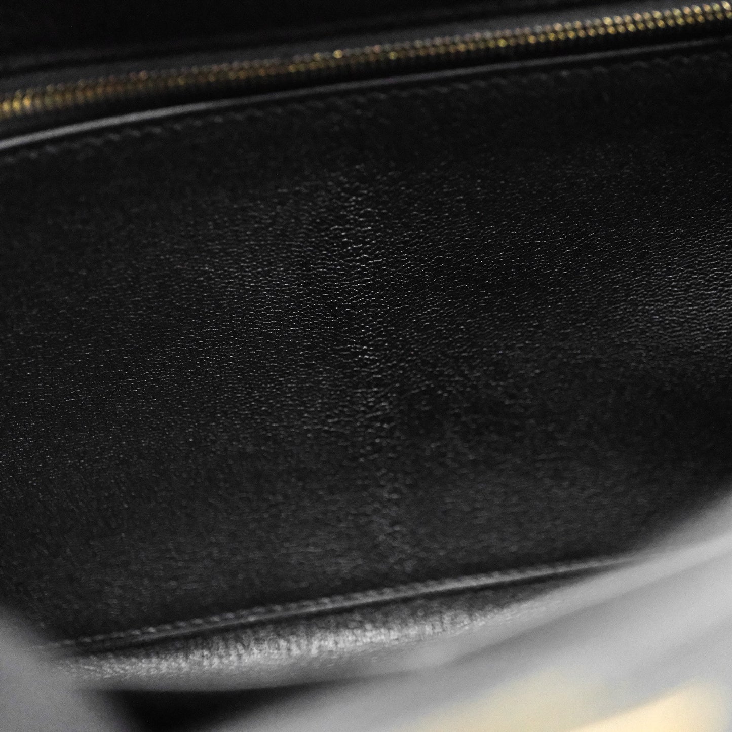 Hermès Retourne Kelly 28 Black Noir 89 Togo Gold Hardware