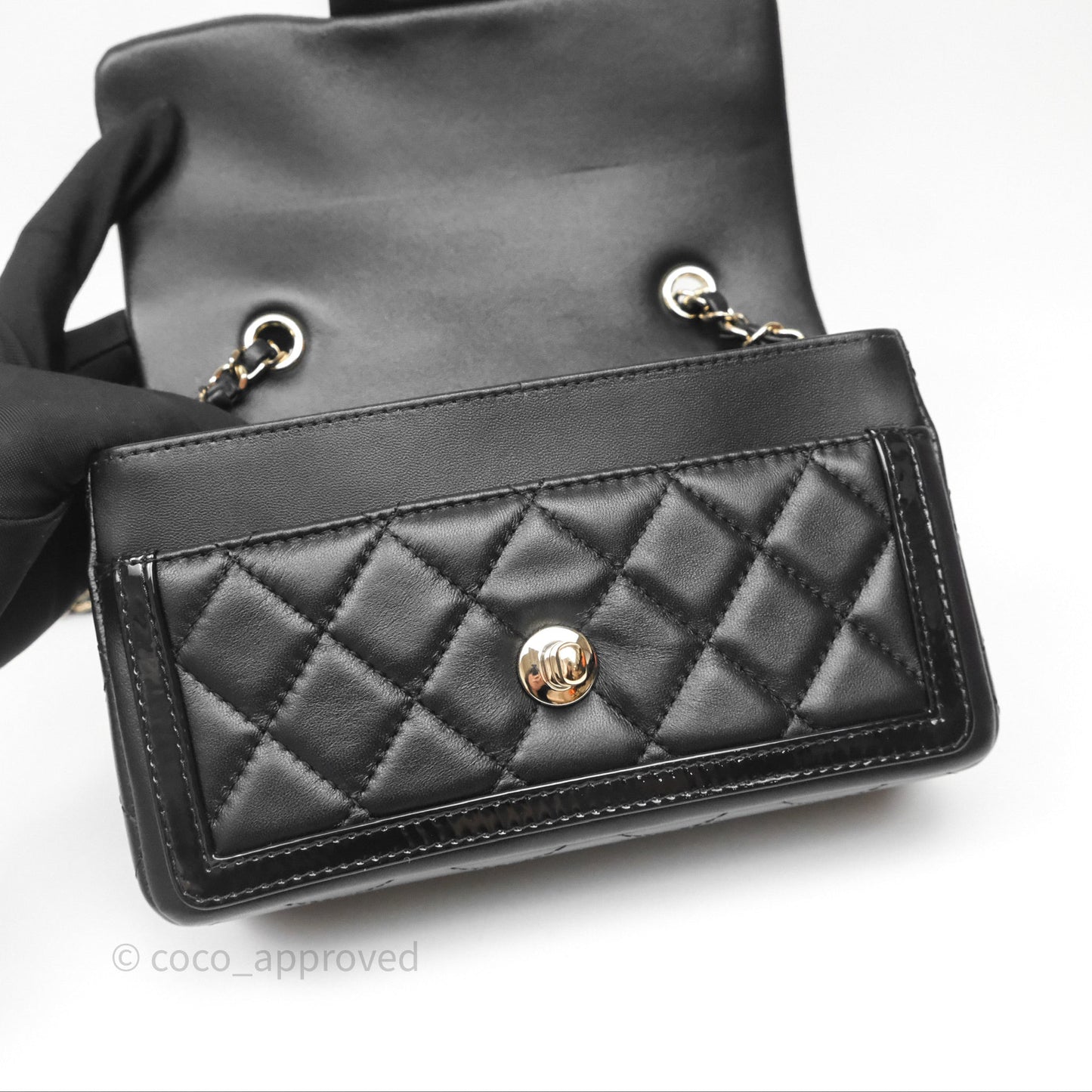 Chanel Mini Flap Bag Black Lambskin/Patent Gold Hardware