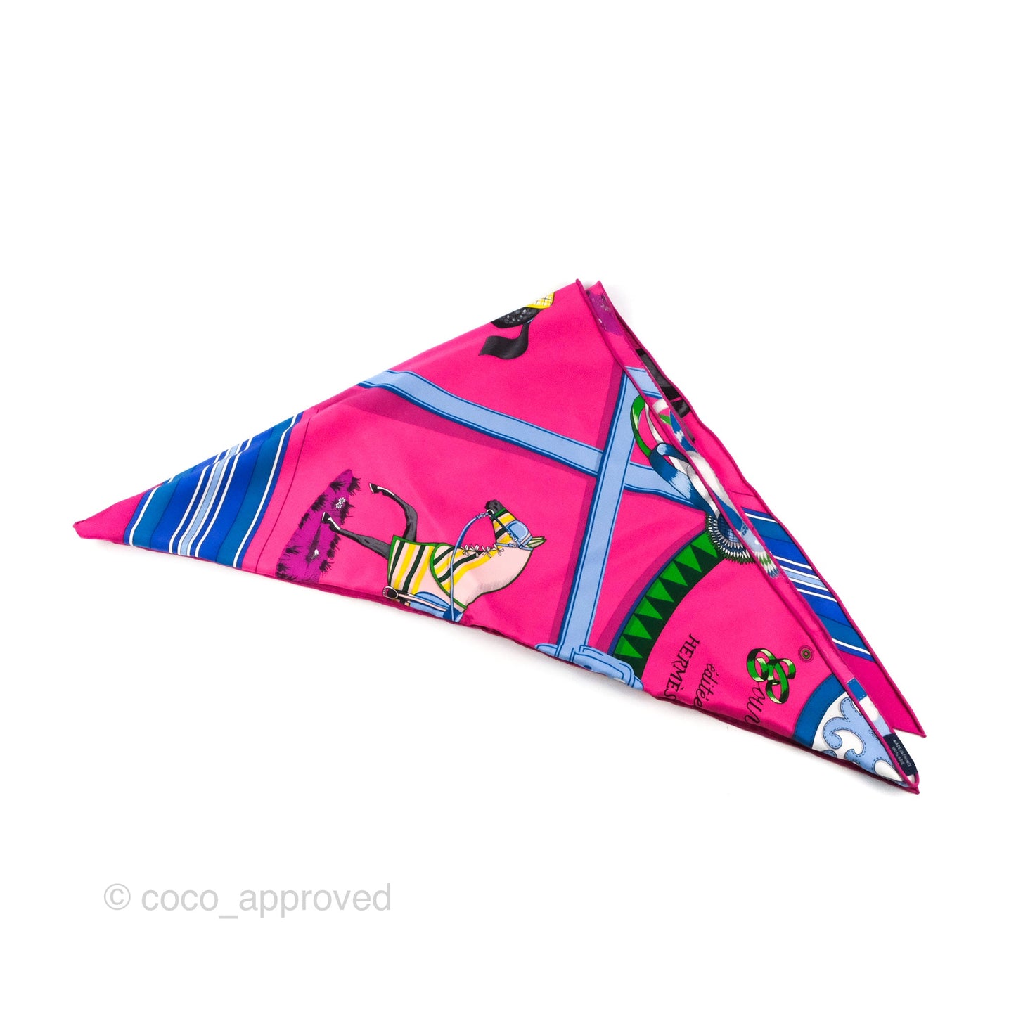Hermès Silk Scarf Giant Triangle Couvertures et Tenues de Jour