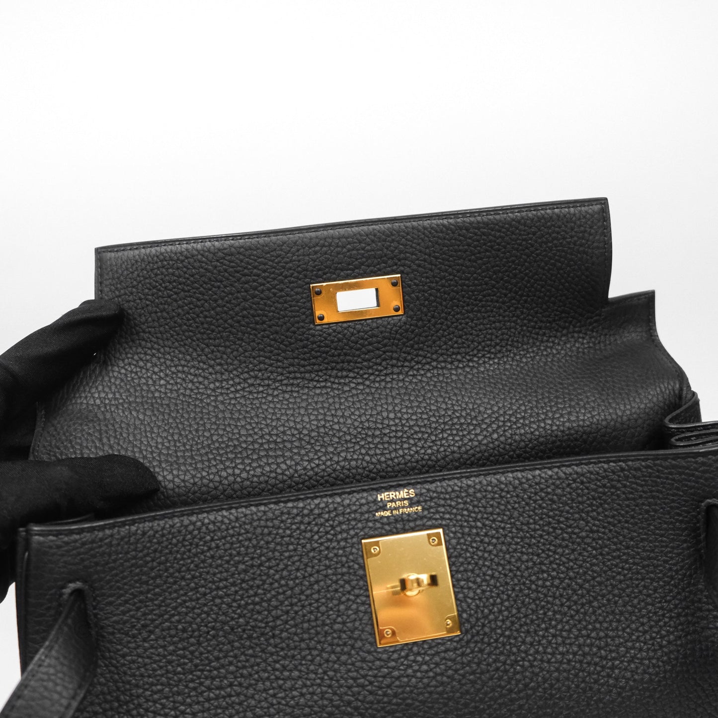 Hermès Retourne Kelly 28 Black Noir 89 Togo Gold Hardware