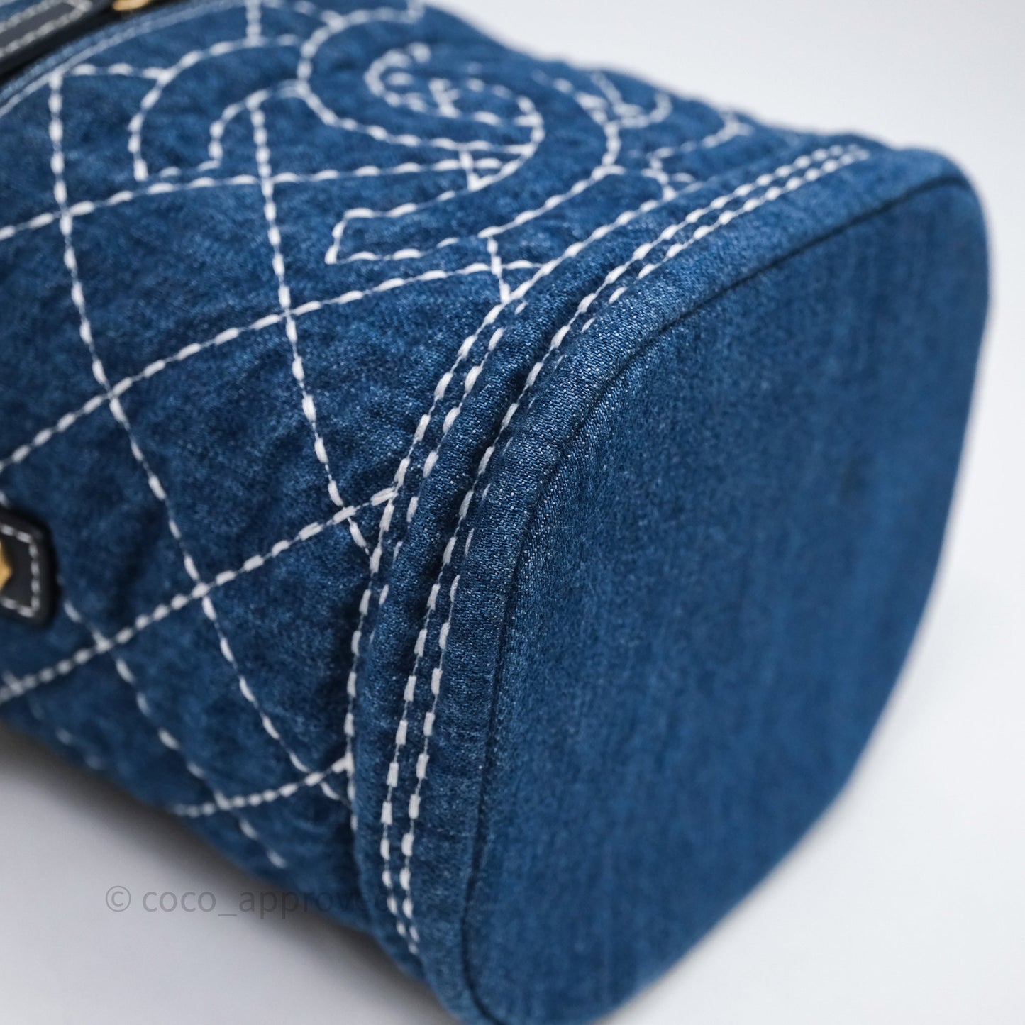 Chanel Quilted Trip Vanity Denim Aged Gold Hardware 20C