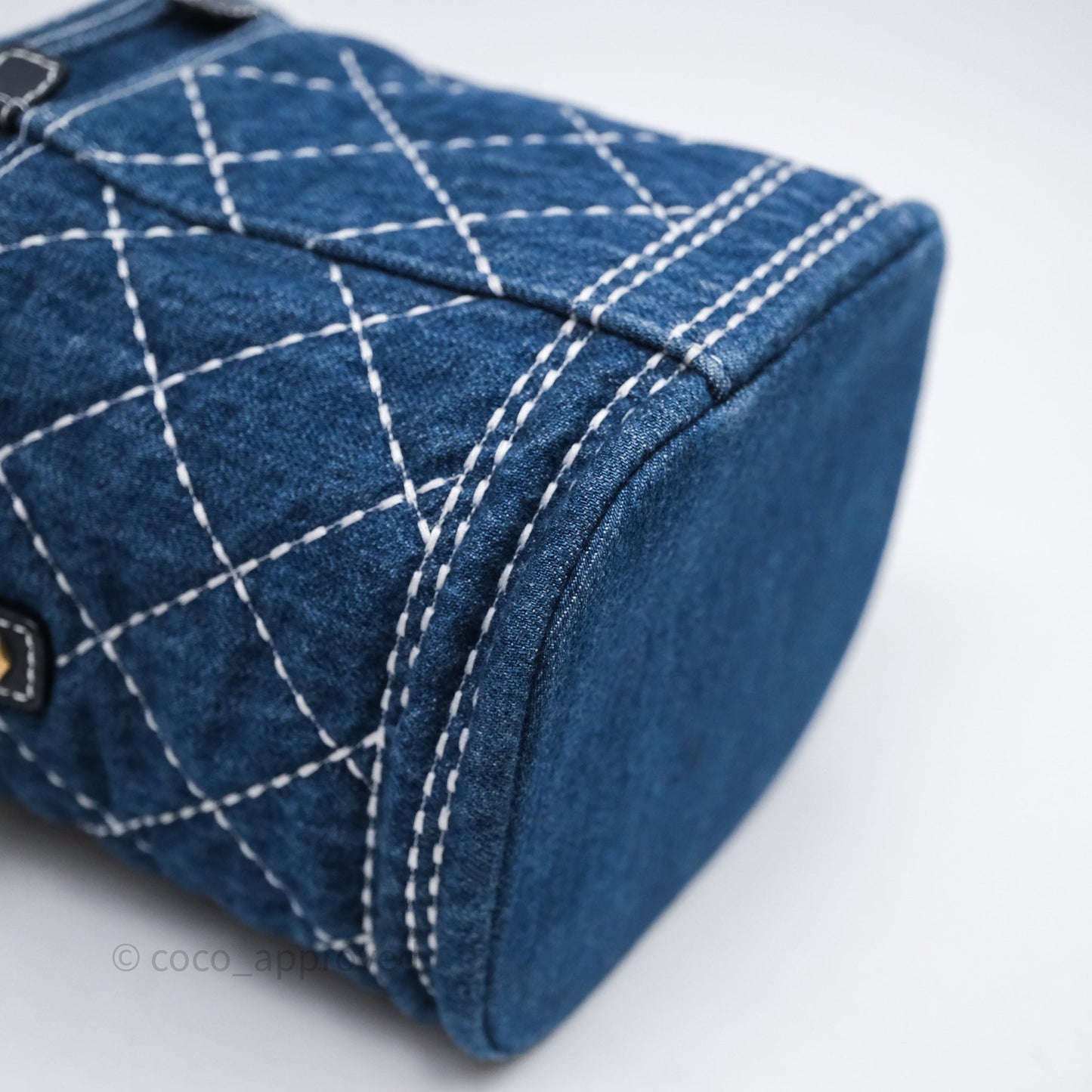 Chanel Quilted Trip Vanity Denim Aged Gold Hardware 20C