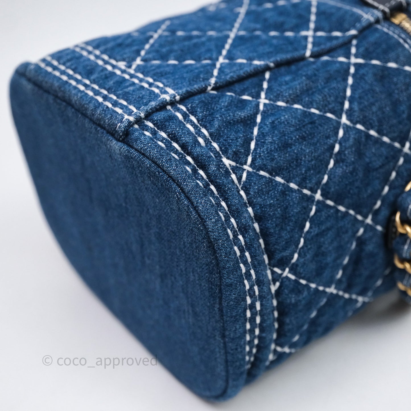 Chanel Quilted Trip Vanity Denim Aged Gold Hardware 20C