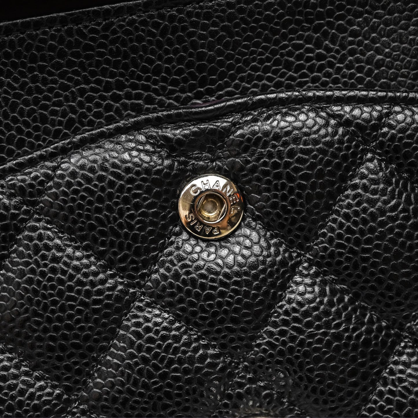 Chanel Classic M/L Medium Flap Quilted Black Caviar Silver Hardware