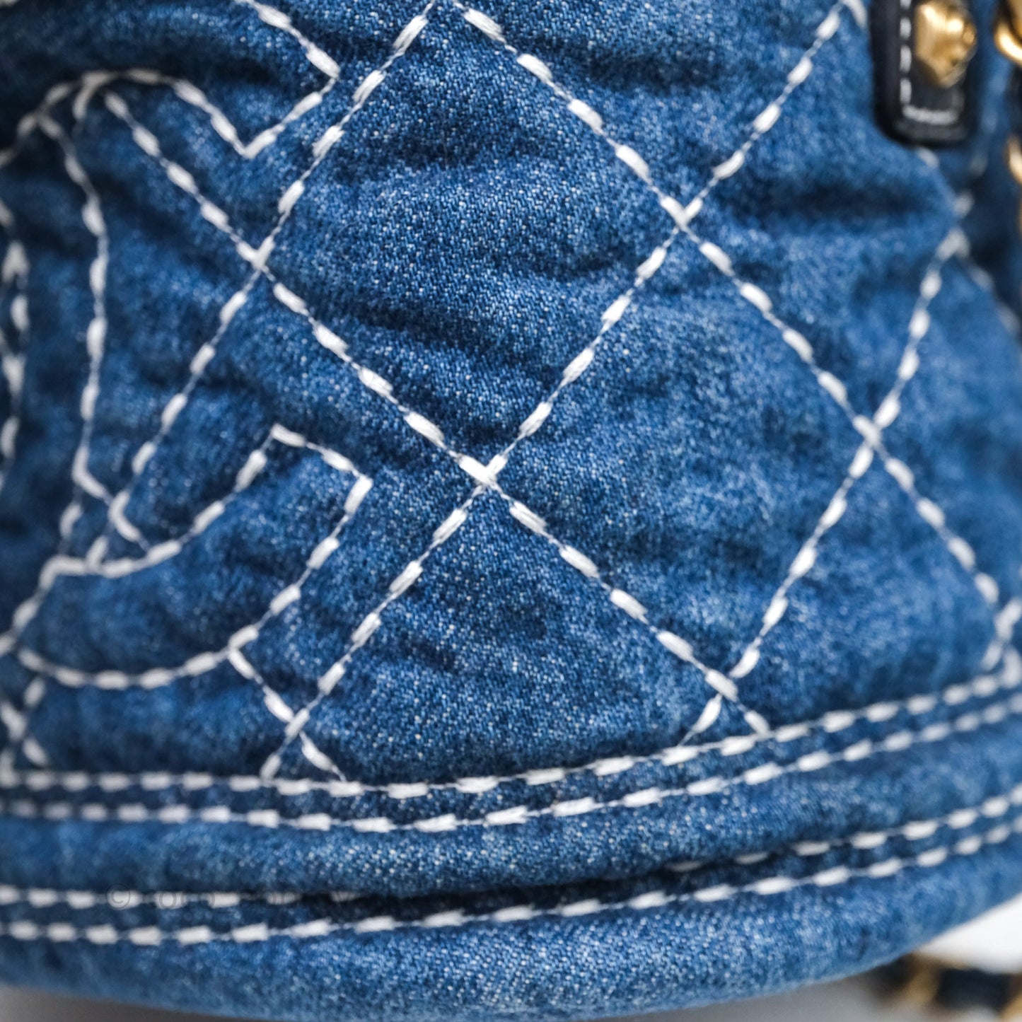 Chanel Quilted Trip Vanity Denim Aged Gold Hardware 20C