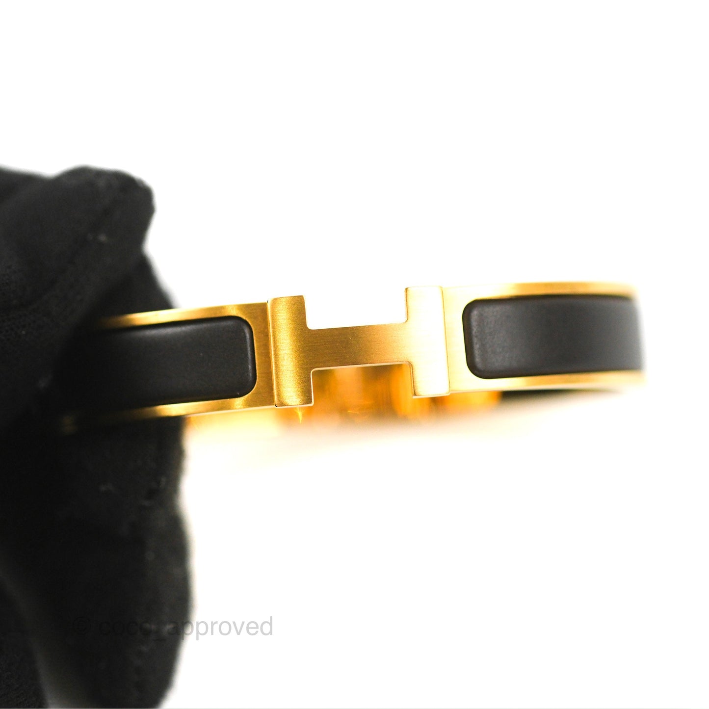 Hermès Clic HH Bracelet Matte Black Brushed Gold
