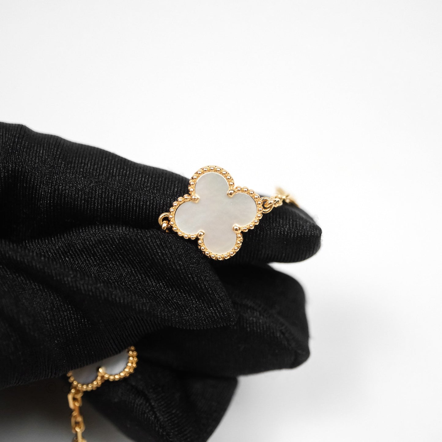 Van Cleef & Arpels Vintage Alhambra 5 Motifs White Mother-of-pearl Yellow Gold Bracelet