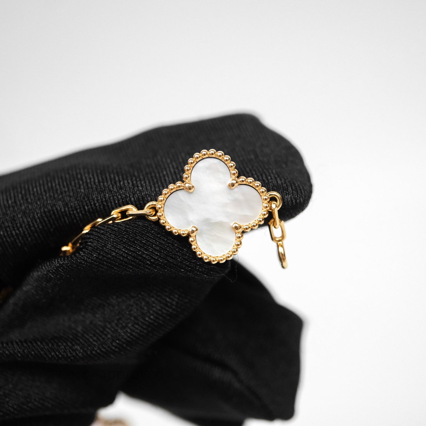 Van Cleef & Arpels Vintage Alhambra 5 Motifs White Mother-of-pearl Yellow Gold Bracelet