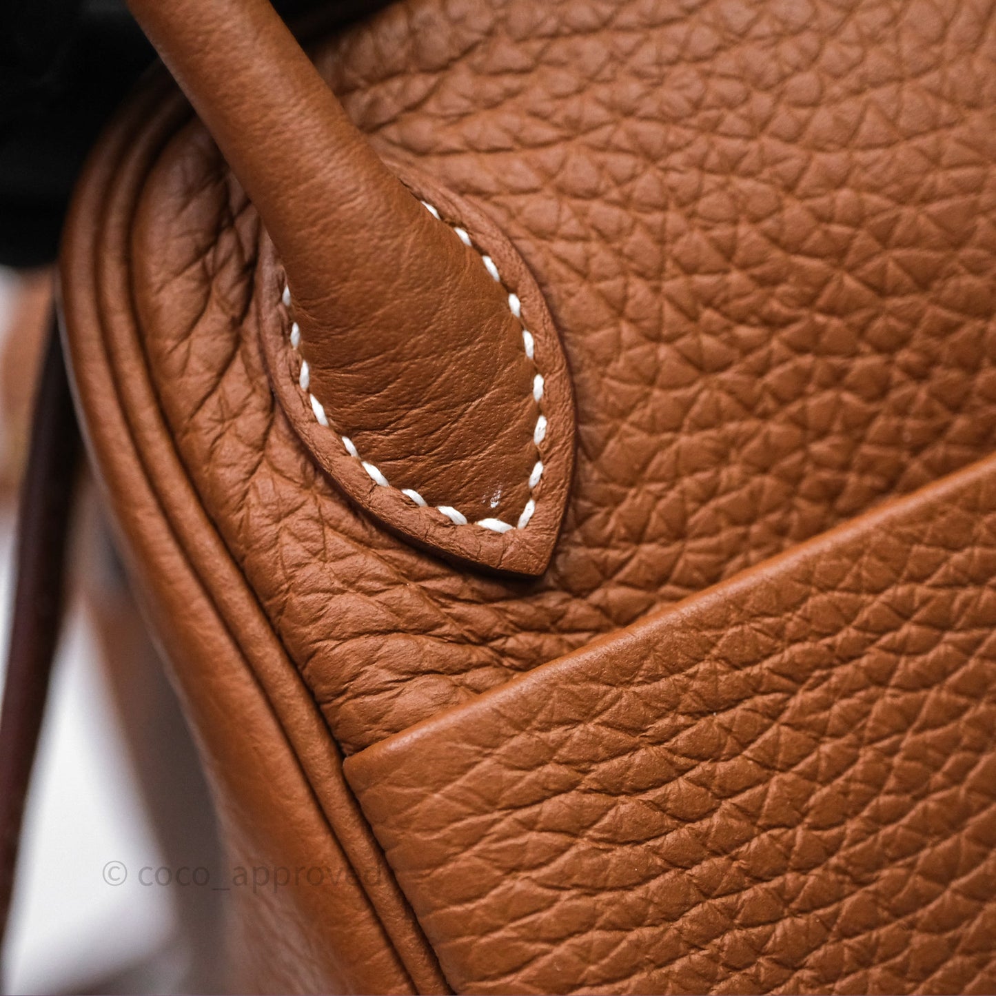 Hermès Mini Lindy 20 Gold 37 Clemence Gold Hardware