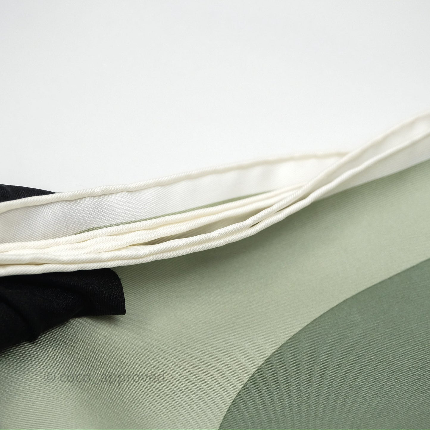 Hermès Figures Libres Scarf 90