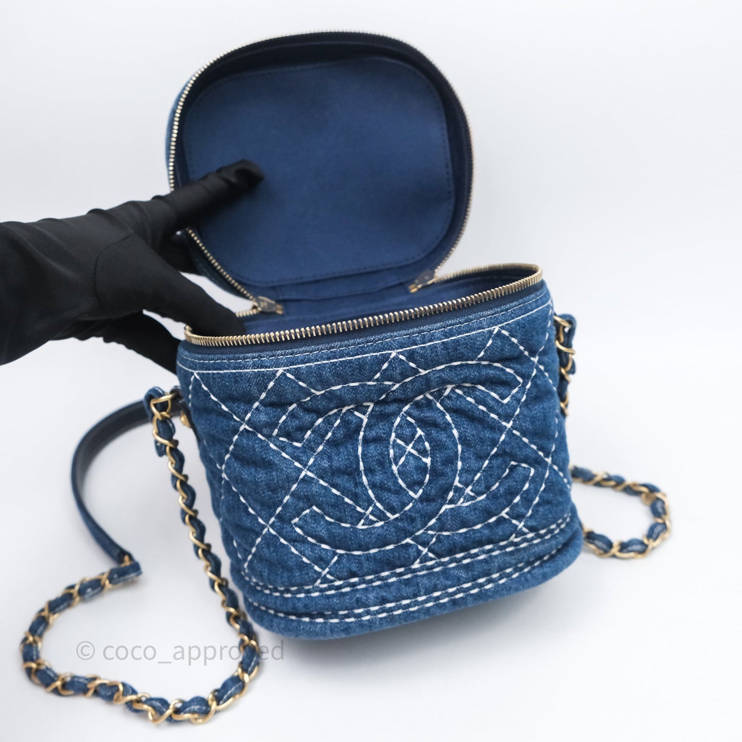 Chanel Quilted Trip Vanity Denim Aged Gold Hardware 20C