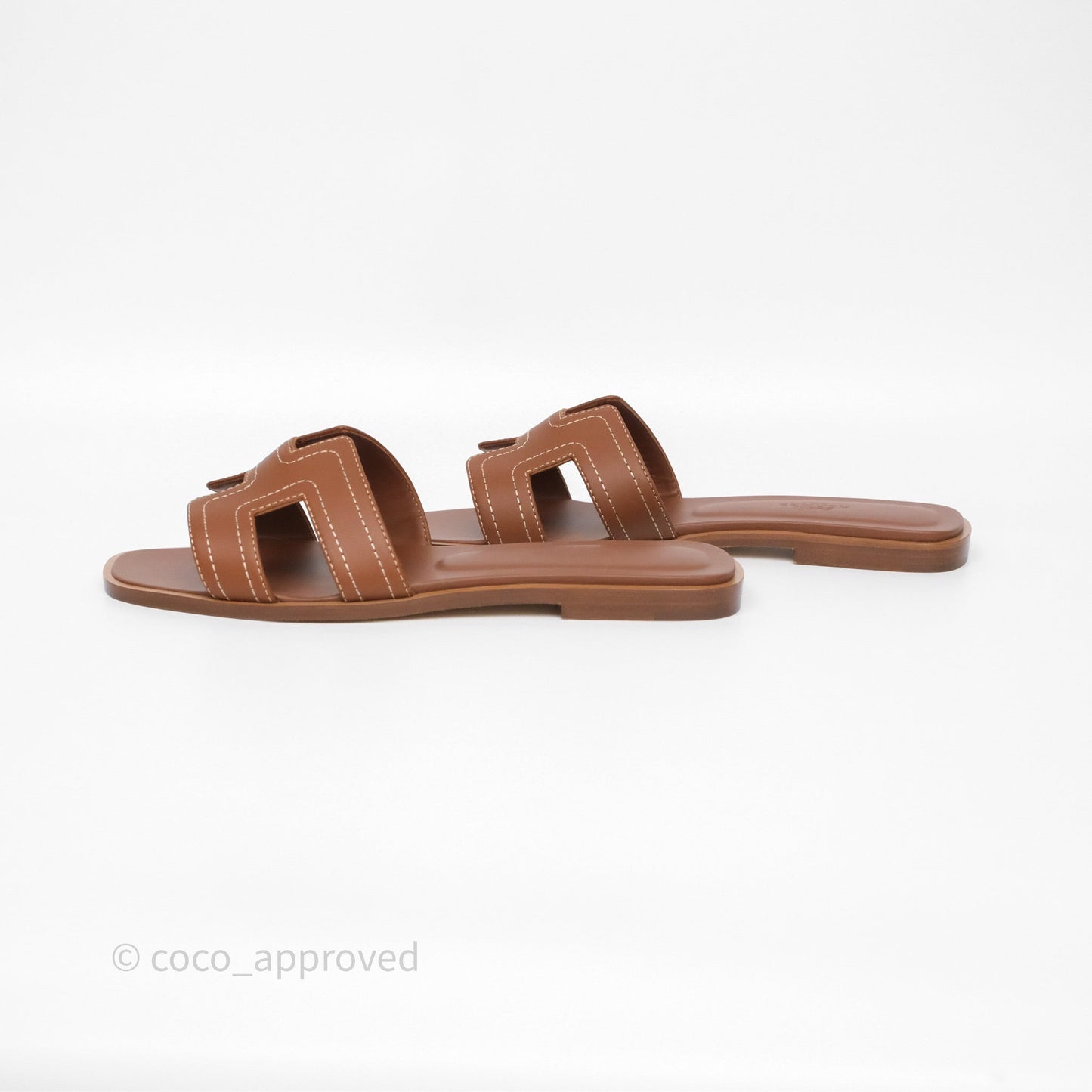 Hermès Oran Sandals in Gold Size 37.5