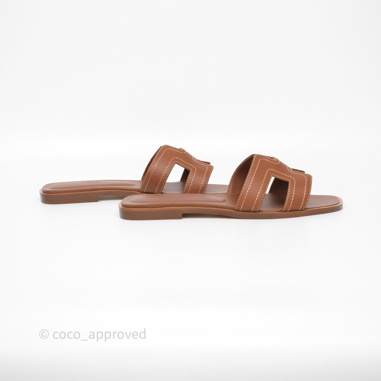 Hermès Oran Sandals in Gold Size 37.5