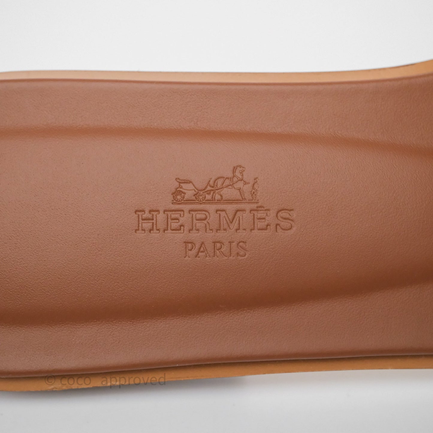 Hermès Oran Sandals in Gold Size 37.5