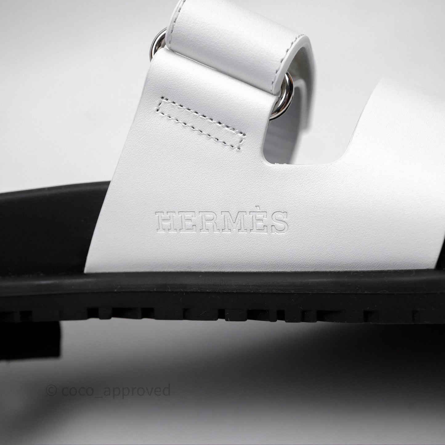Hermès Chypre Sandal Calfskin Black/White Size 37