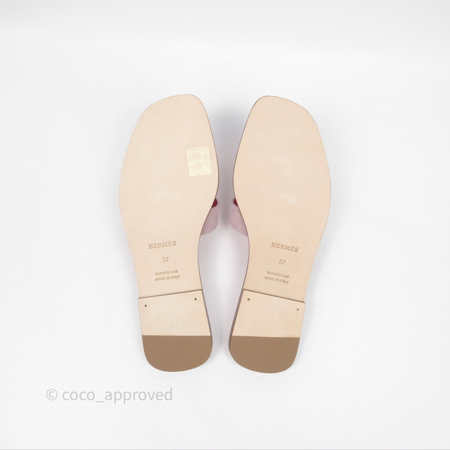 Hermès Oran Sandals in Pink Size 37