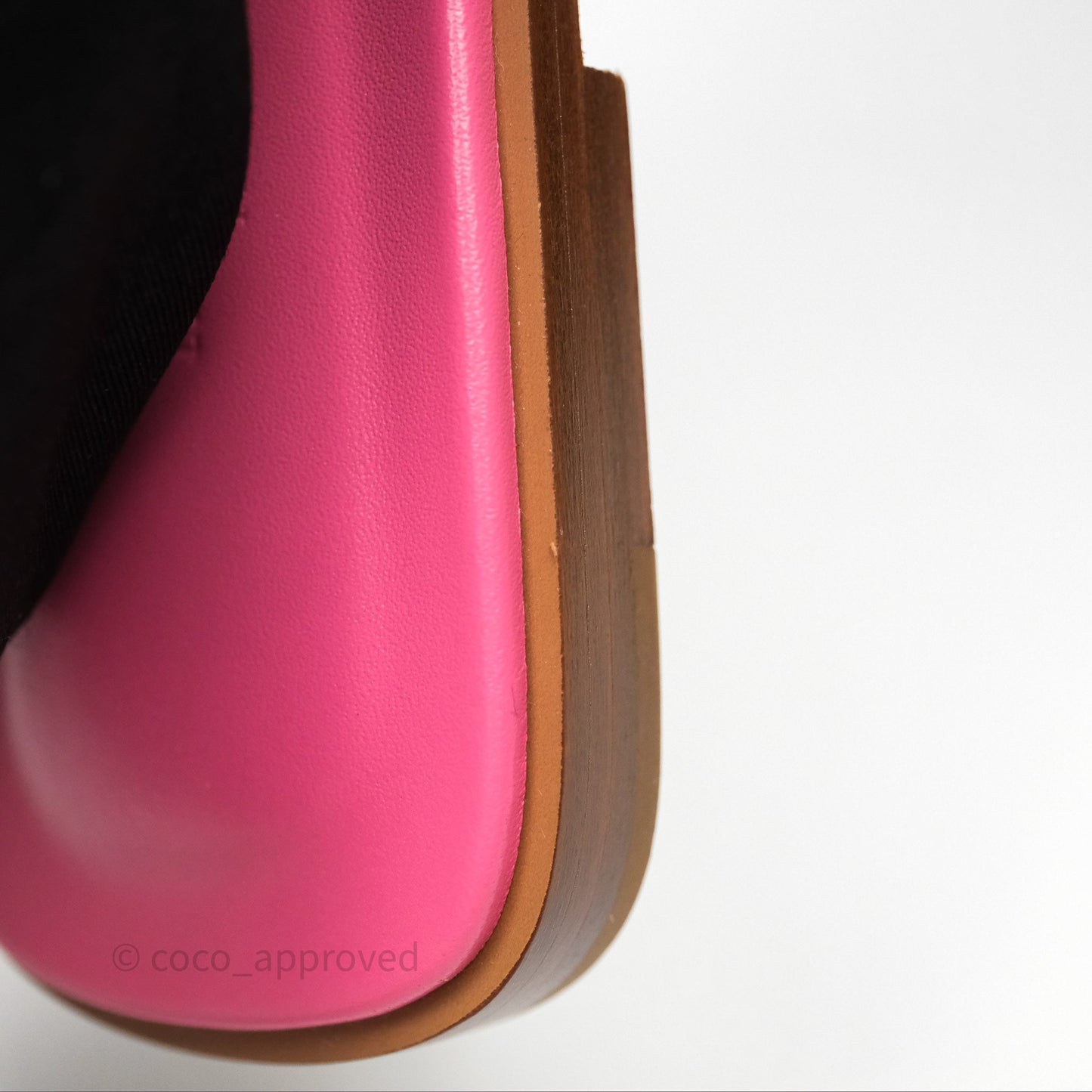 Hermès Oran Sandals in Pink Size 37