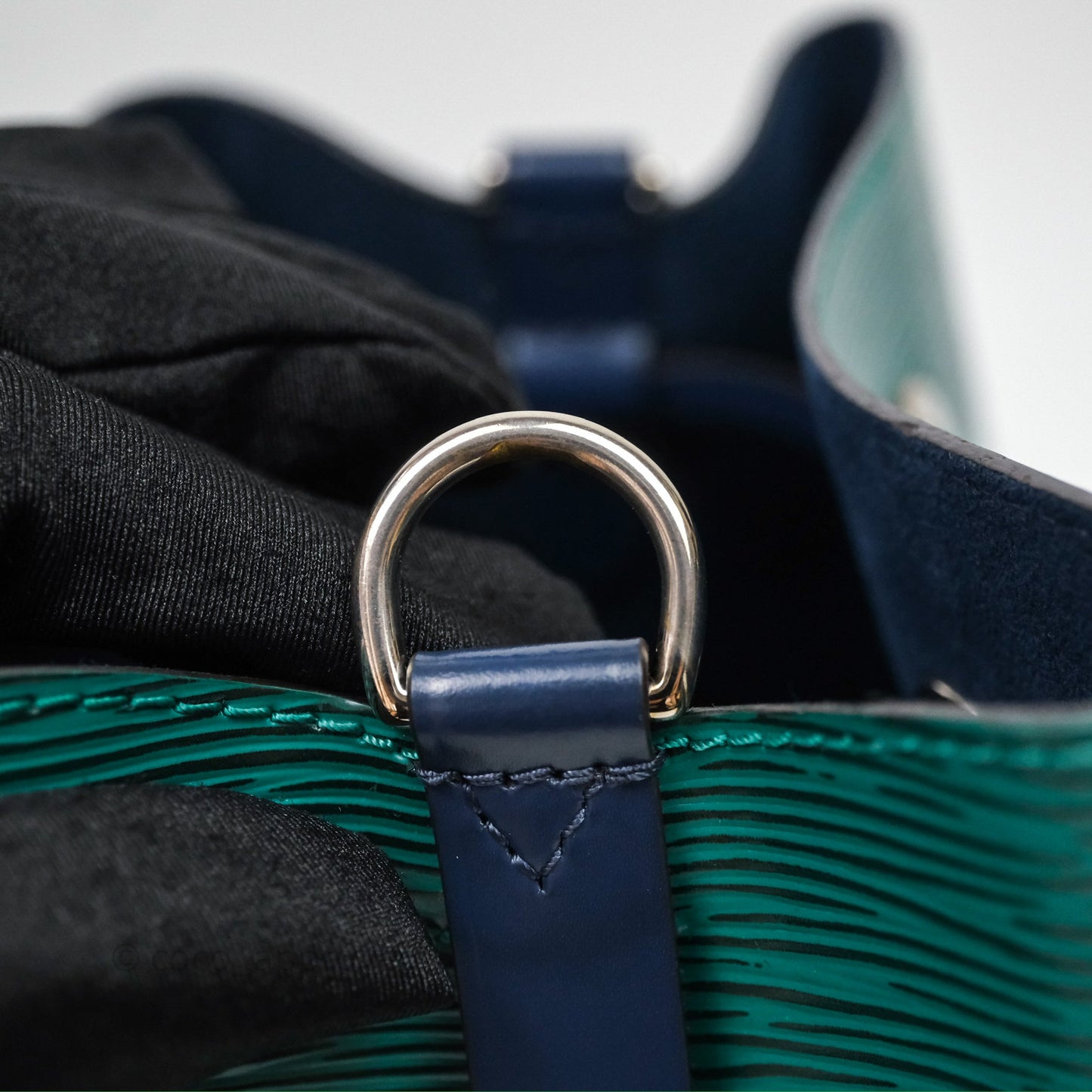 Louis Vuitton Neonoe BB Epi Green /Navy