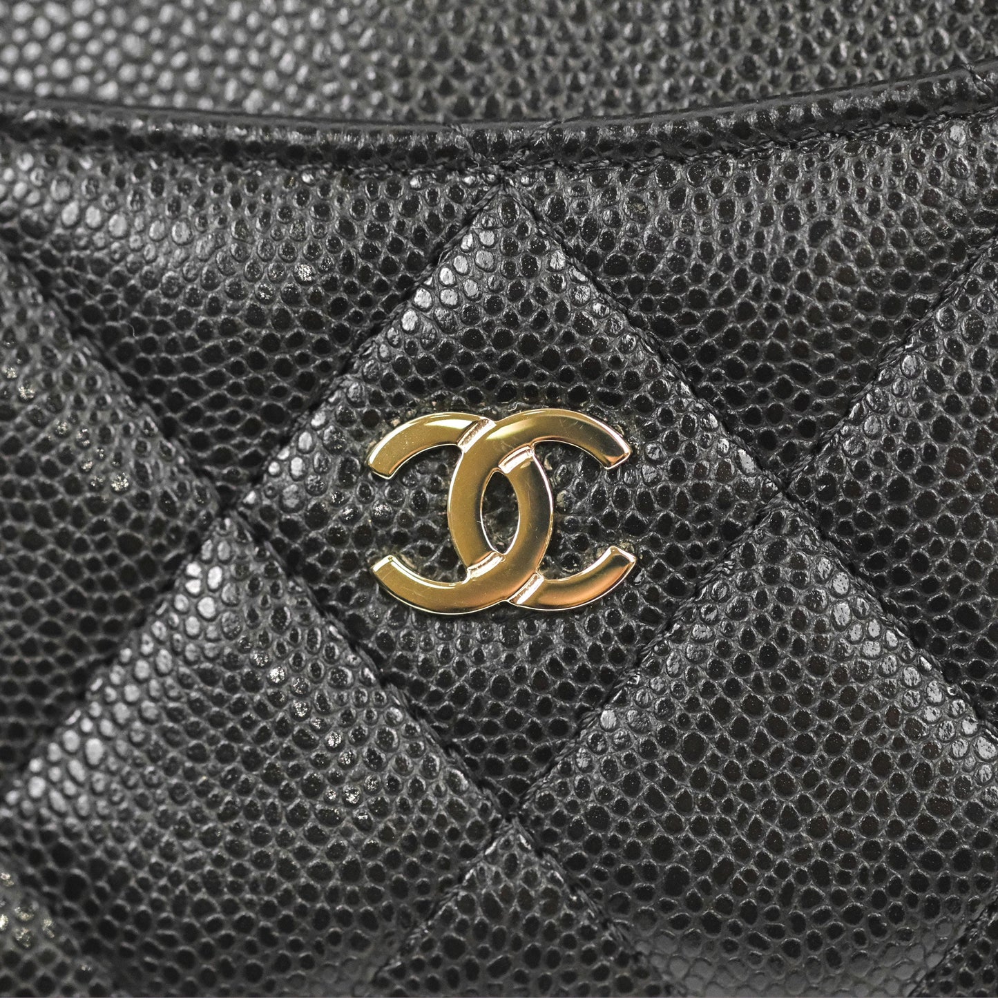 Chanel Quilted Zip Card Holder Black Caviar Gold Hardware 23S