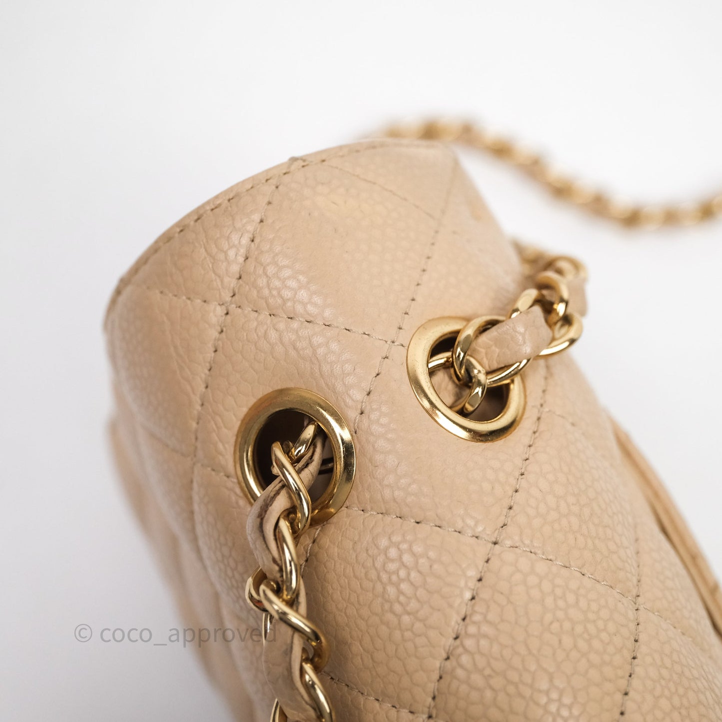 Chanel M/L Medium Classic Flap Quilted Beige Caviar Gold Hardware