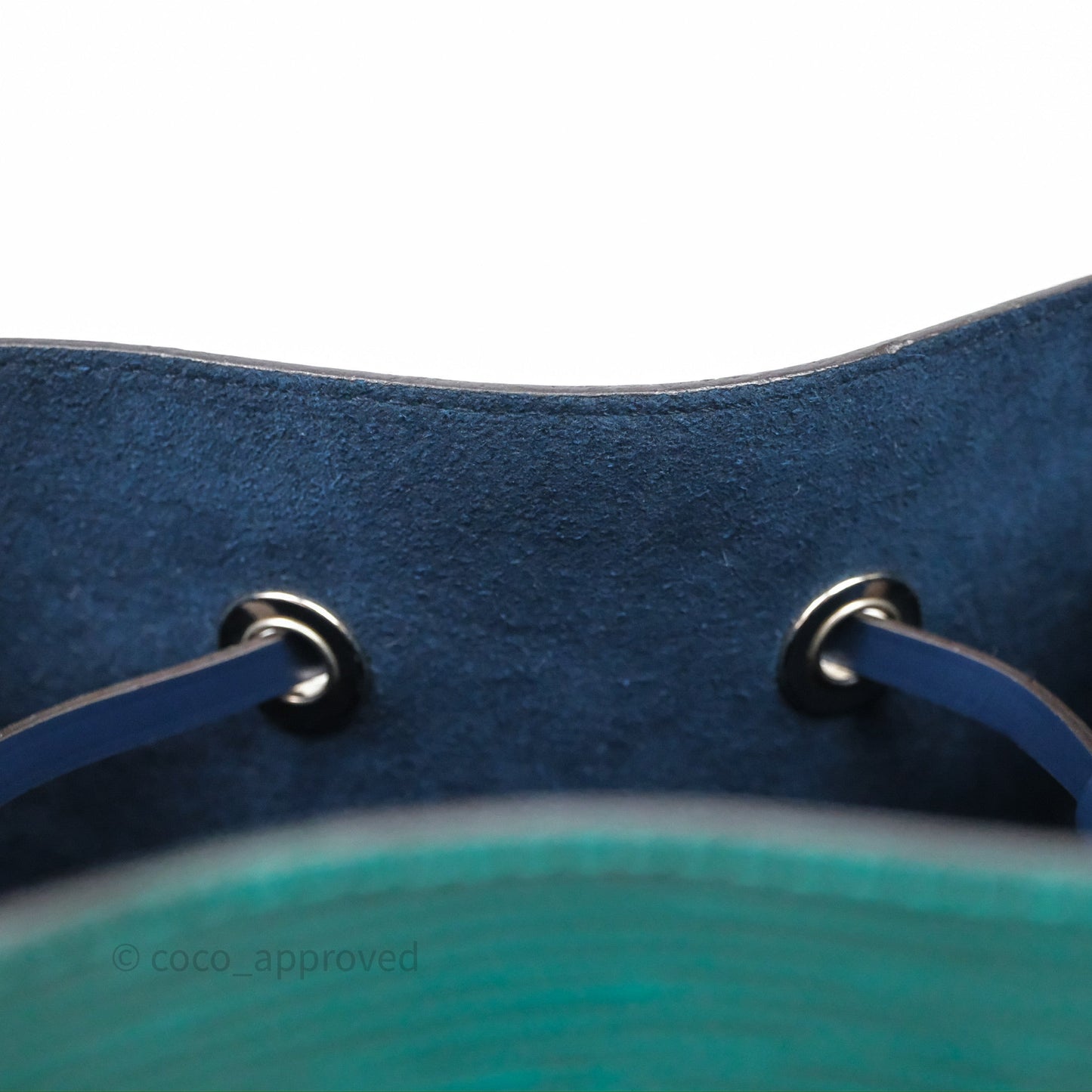Louis Vuitton Neonoe BB Epi Green /Navy