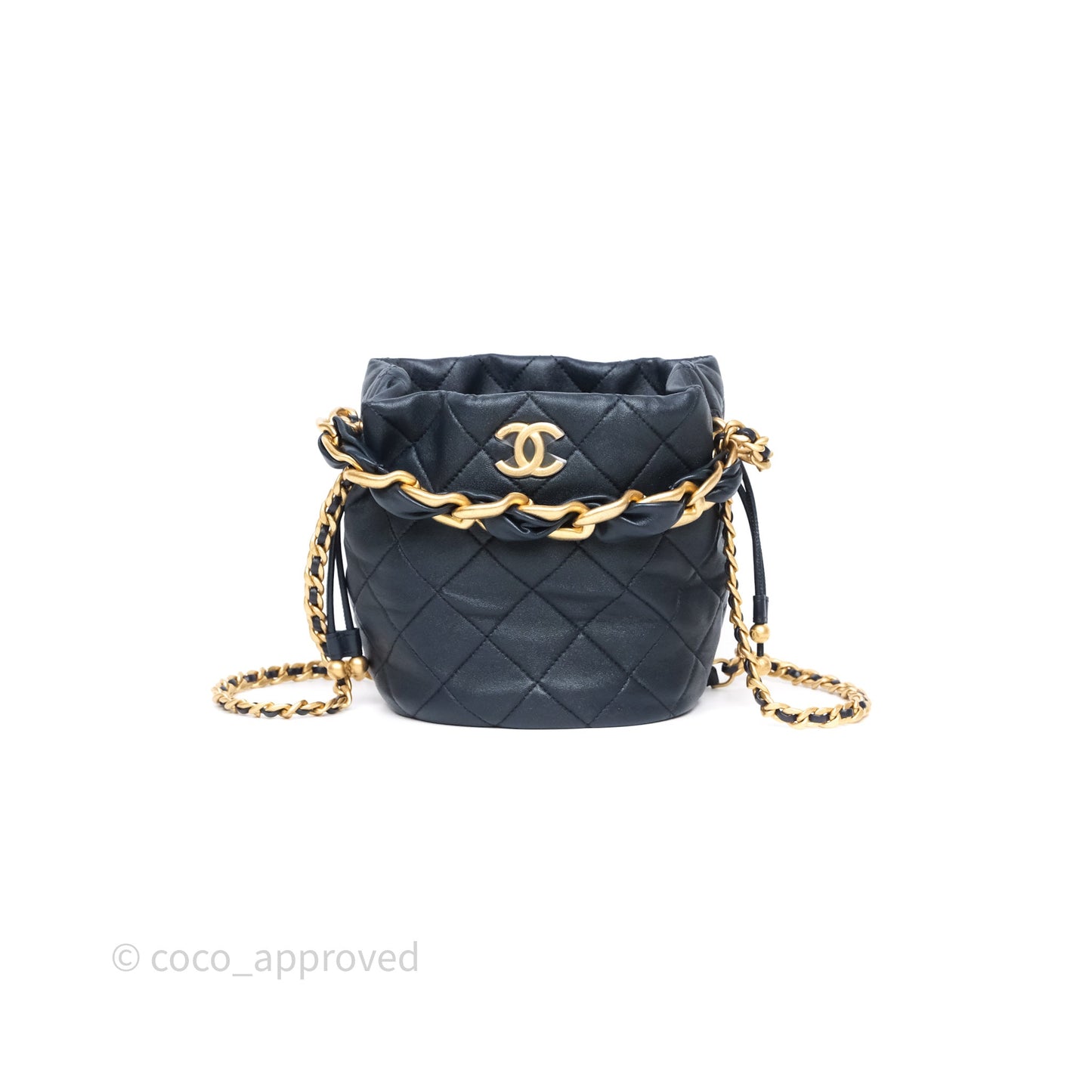 Chanel Small Entwined Chain Drawstring Bucket Bag Navy Lambskin Age Gold Hardware