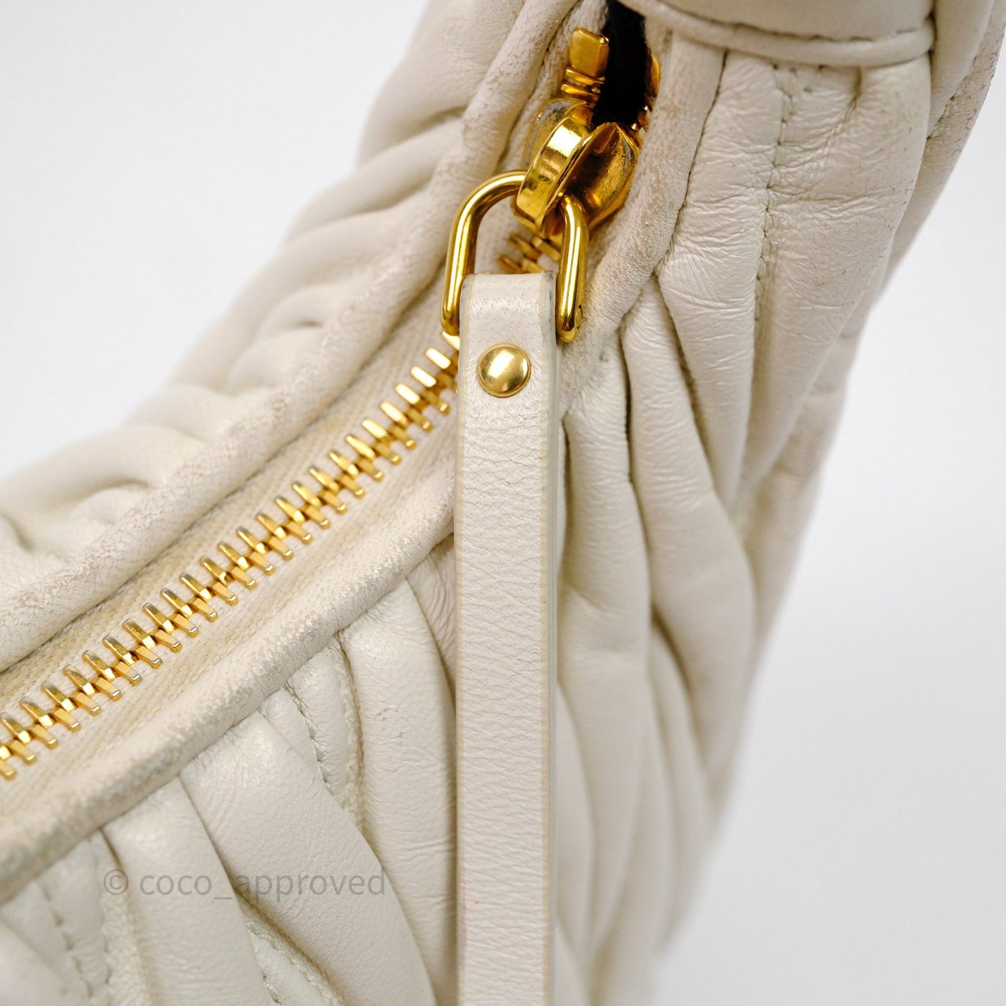 Miu Miu Wander Matelassé Nappa Leather Hobo Bag White