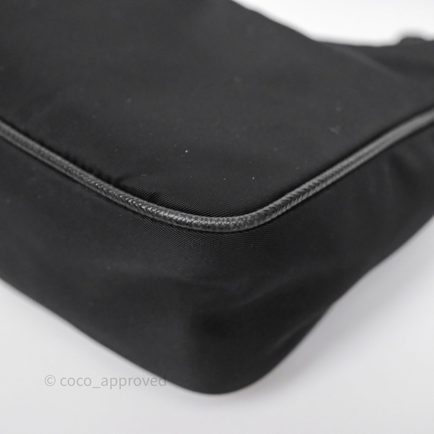 Prada Nylon Re-Edition 2005 Shoulder Bag Black