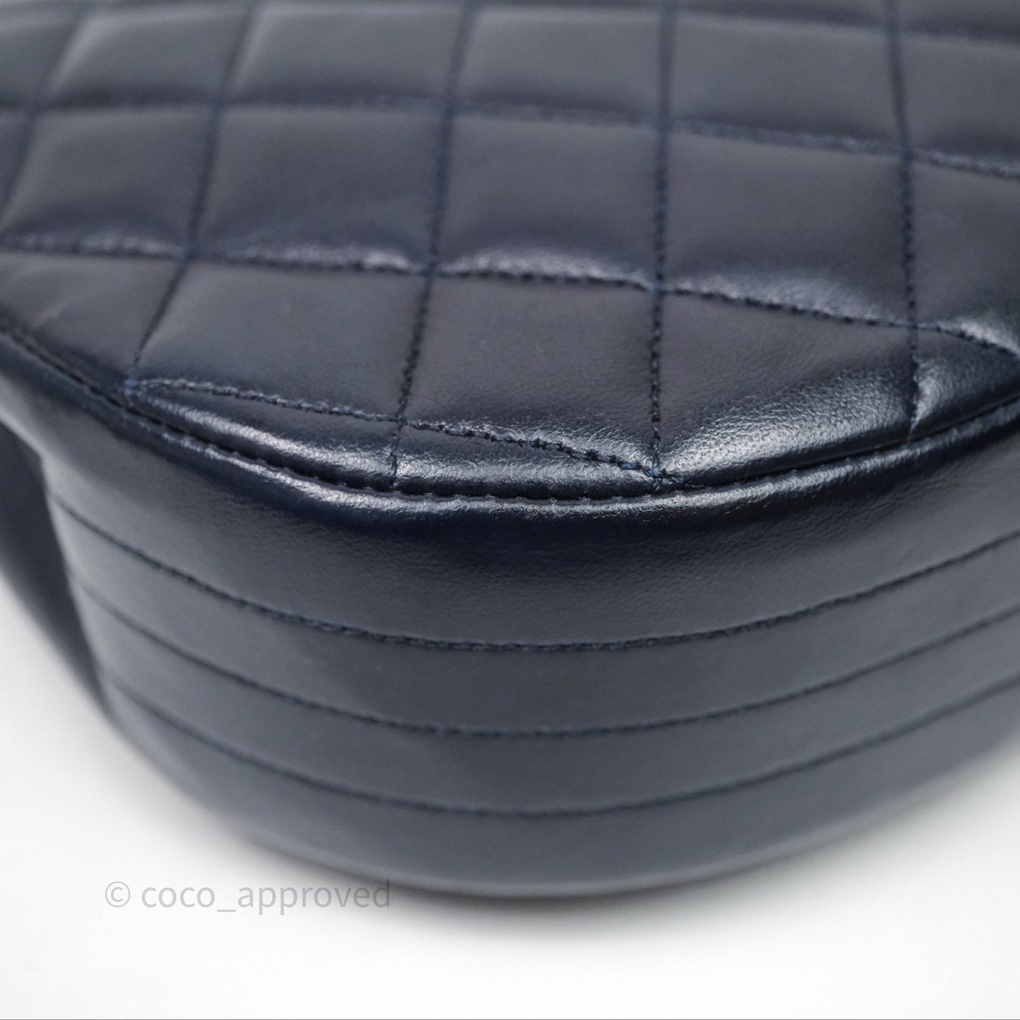 Chanel Vintage Flap Bag Quilted Navy Lambskin Gold Hardware