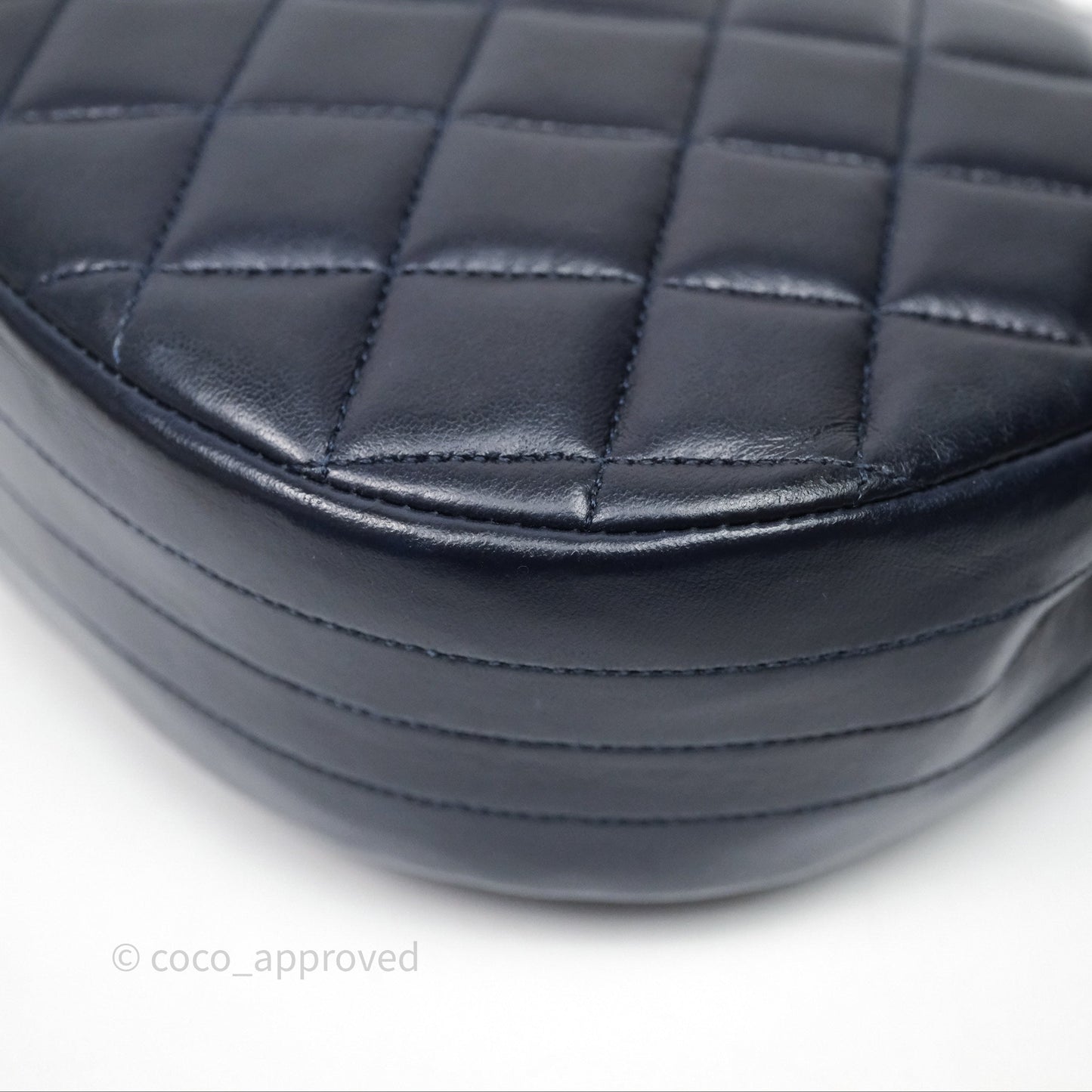 Chanel Vintage Flap Bag Quilted Navy Lambskin Gold Hardware