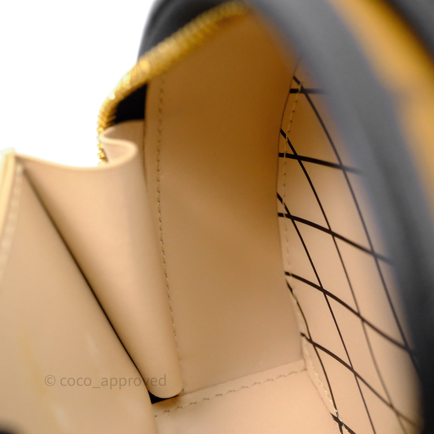 Louis Vuitton Mini Boîte Chapeau Monogram Reverse Canvas