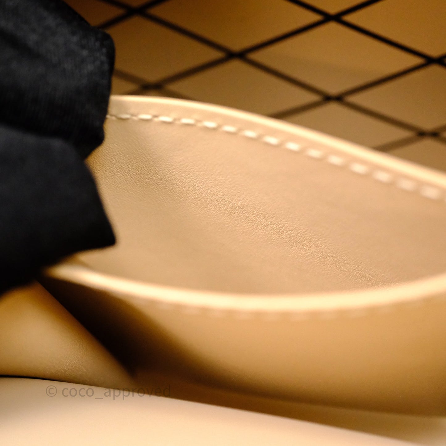 Louis Vuitton Mini Boîte Chapeau Monogram Reverse Canvas