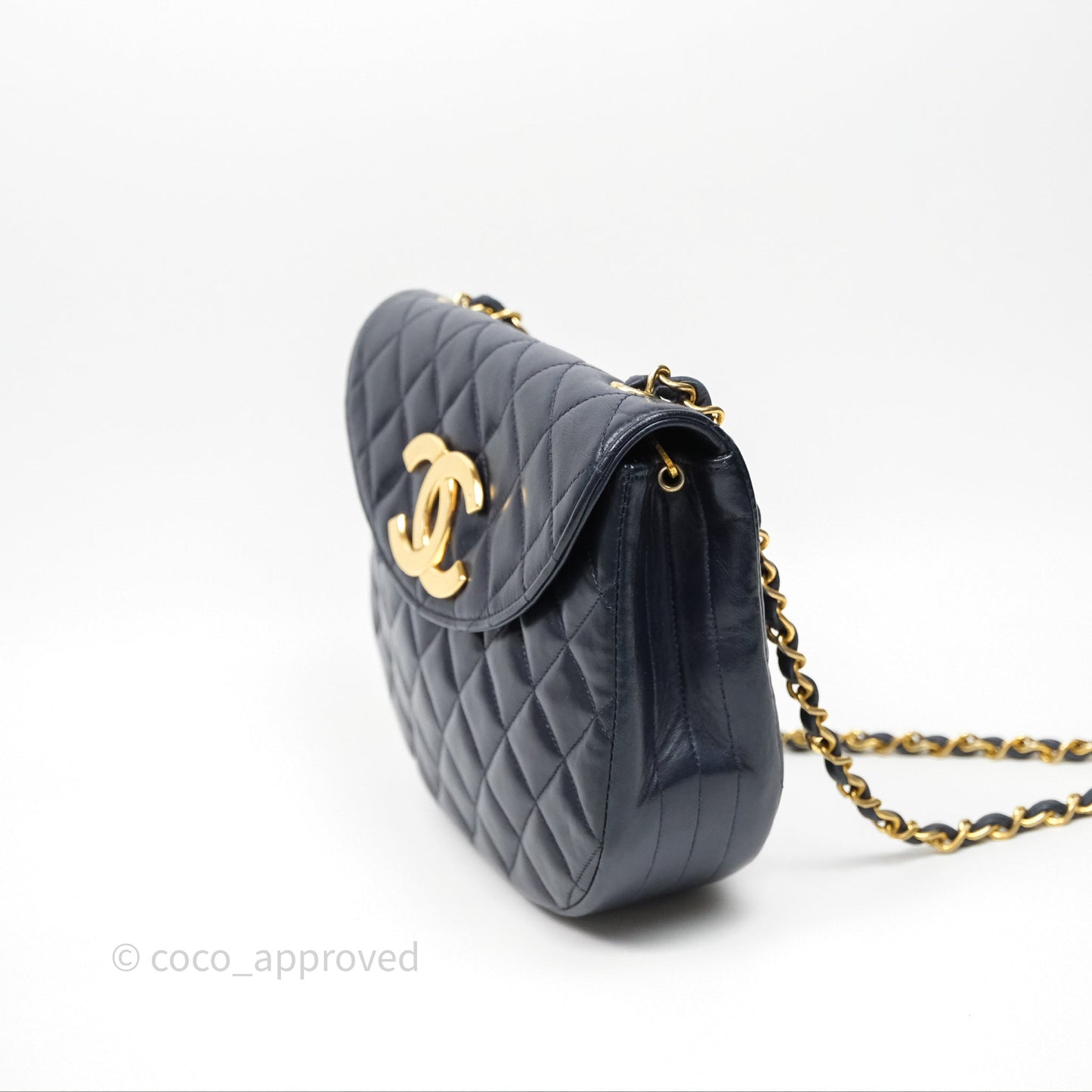 Chanel Vintage Flap Bag Quilted Navy Lambskin Gold Hardware